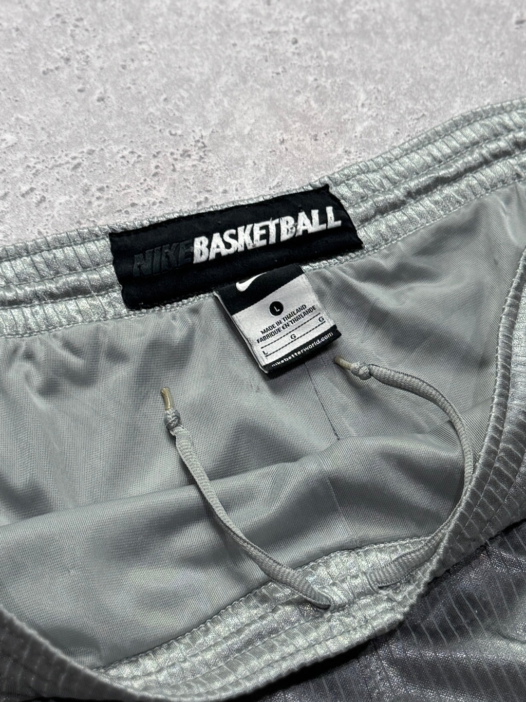 Vintage 2000s Nike Basketball Shorts (L)
