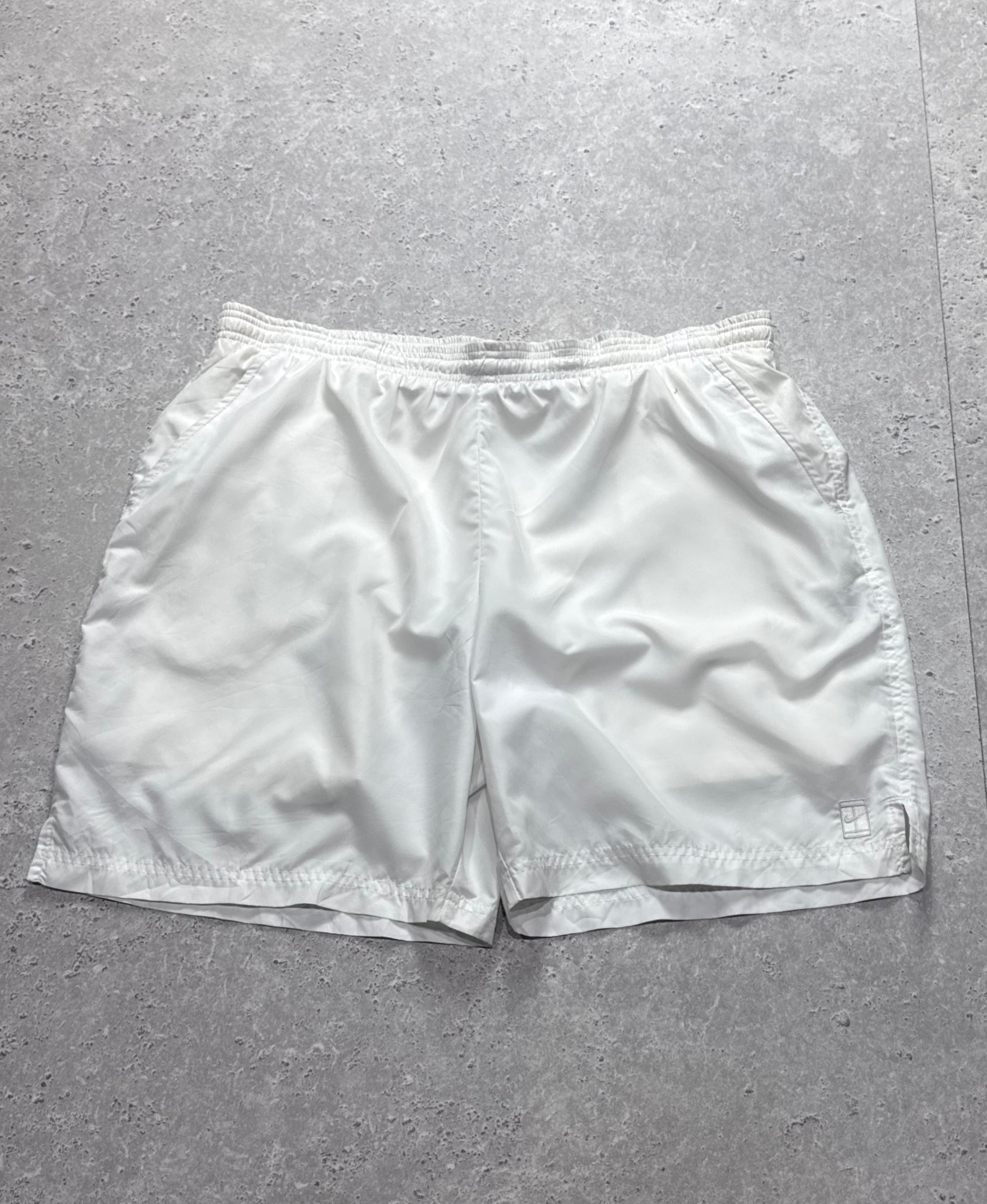 Vintage 2000s Nike Tennis Track Shorts (L)
