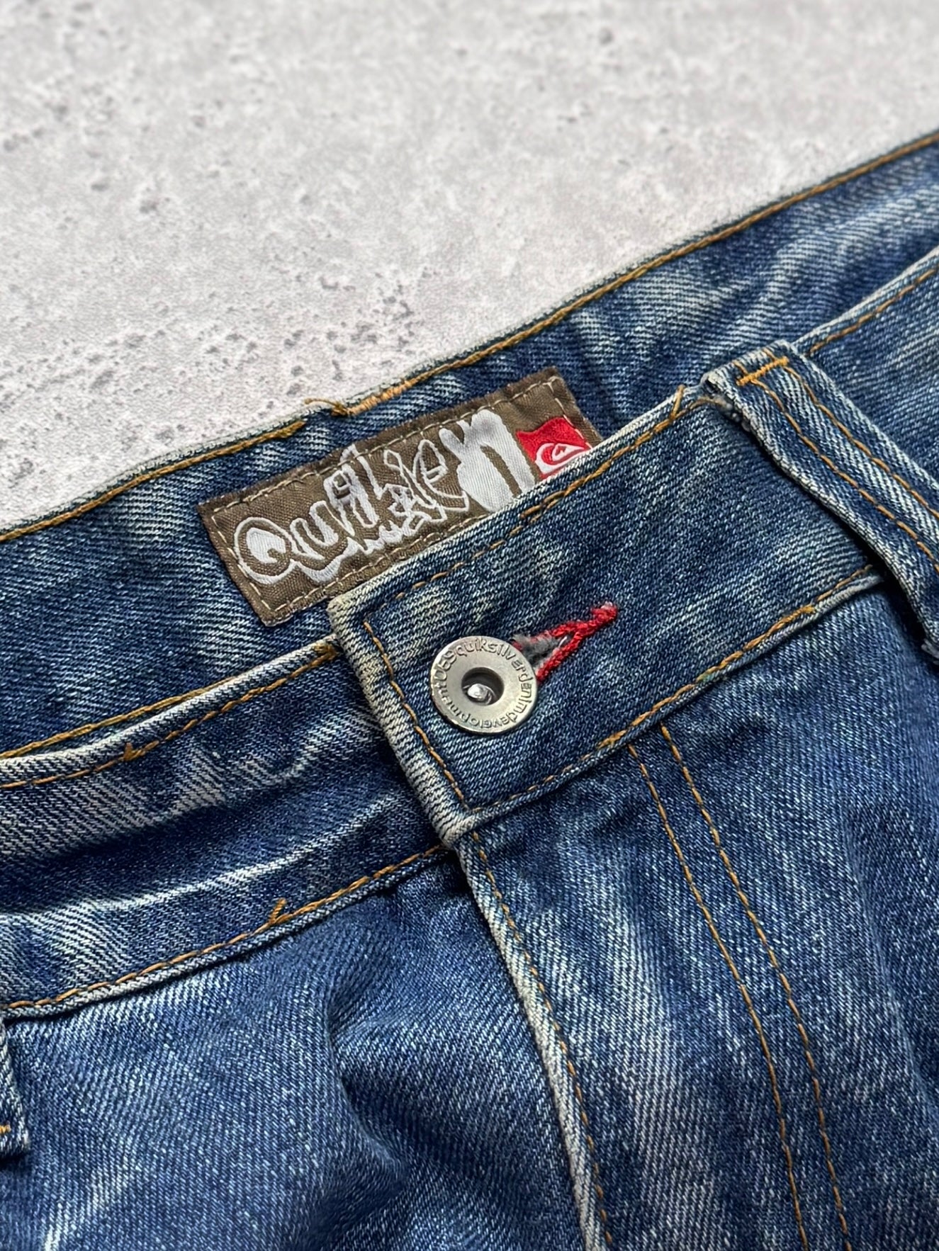 Vintage Y2K Quiksilver Denim Jorts (36”)