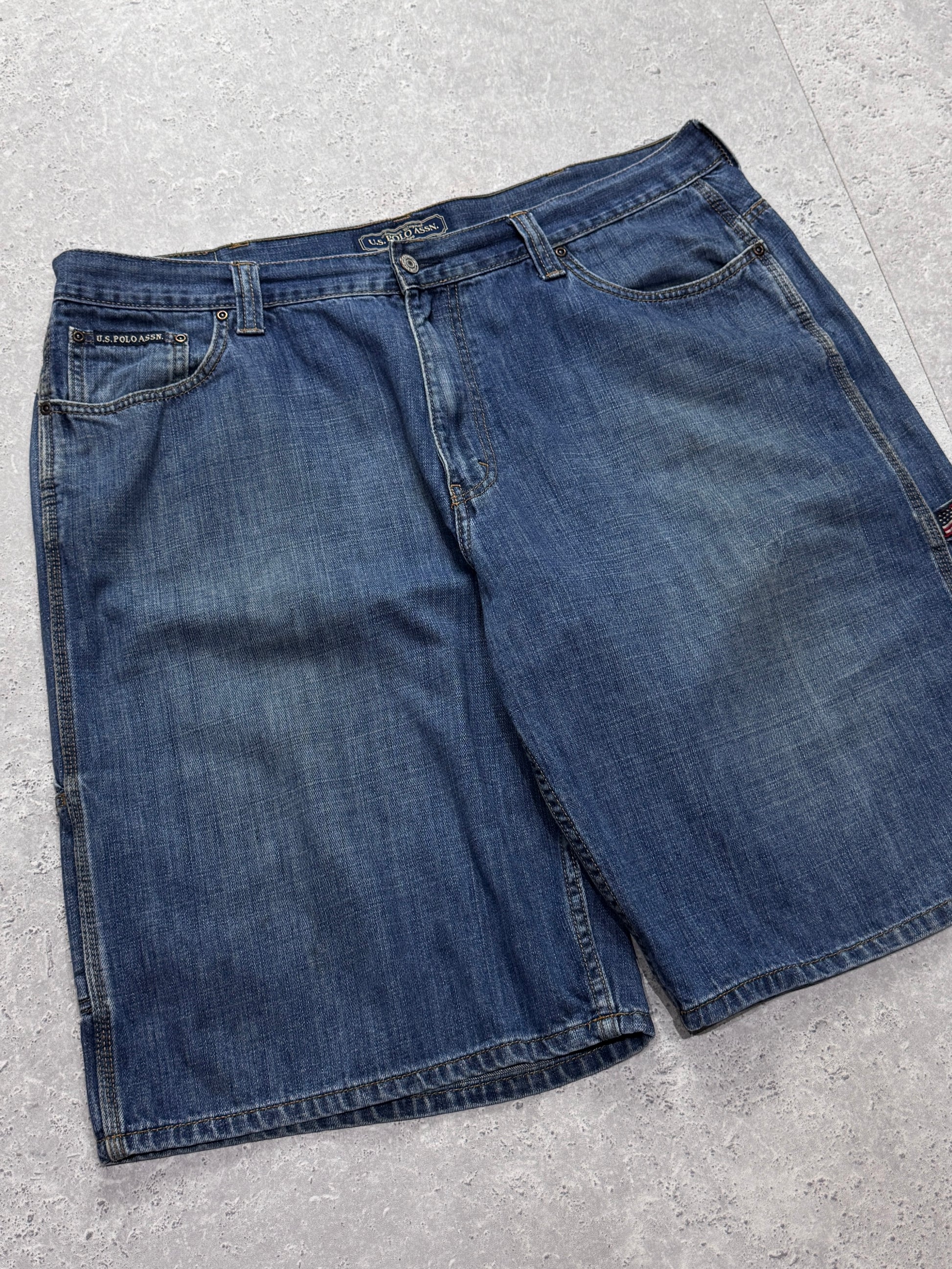 Vintage 2000s US Polo Assn Carpenter Jorts (40”)