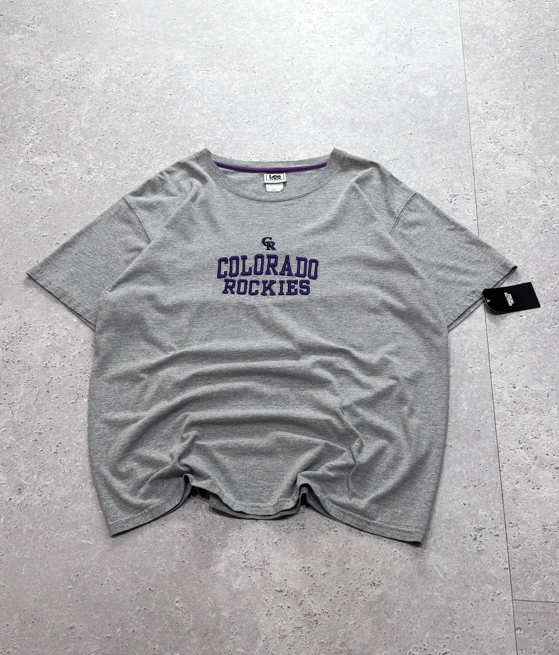 Vintage 2000s Colorado Rockies MLB Embroidered Tee (L)