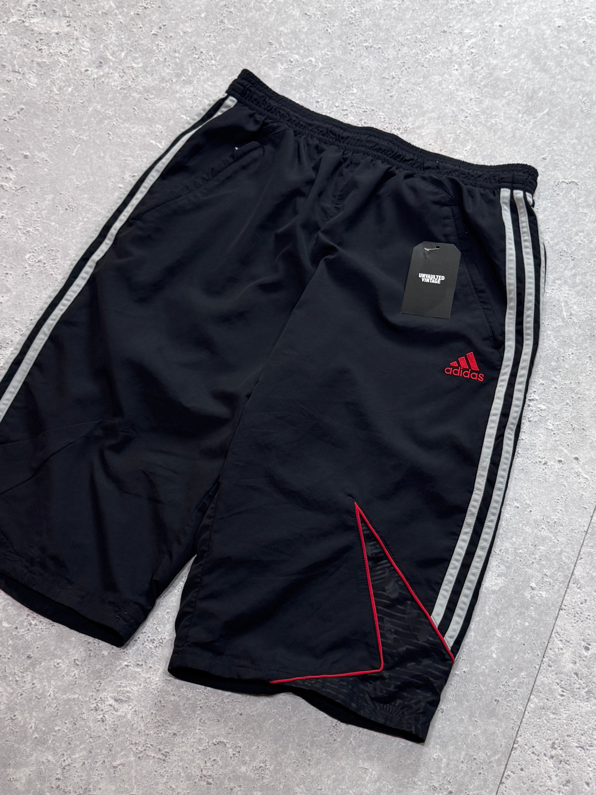 Vintage 2000s Adidas X Champions League Football 3/4 Track Shorts (M)
