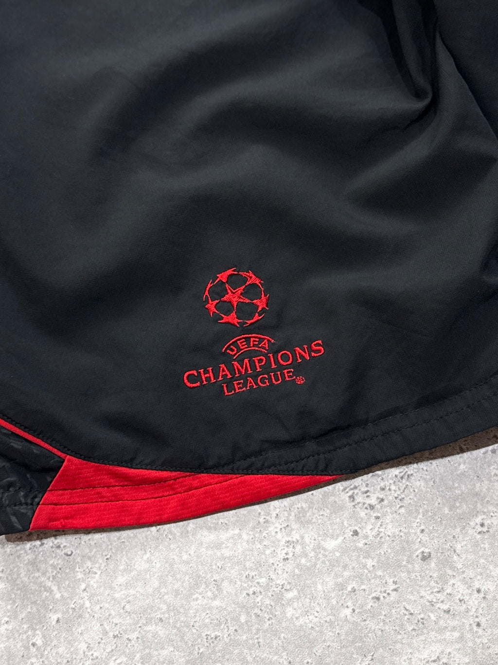 Vintage 2000s Adidas X Champions League Football 3/4 Track Shorts (M)
