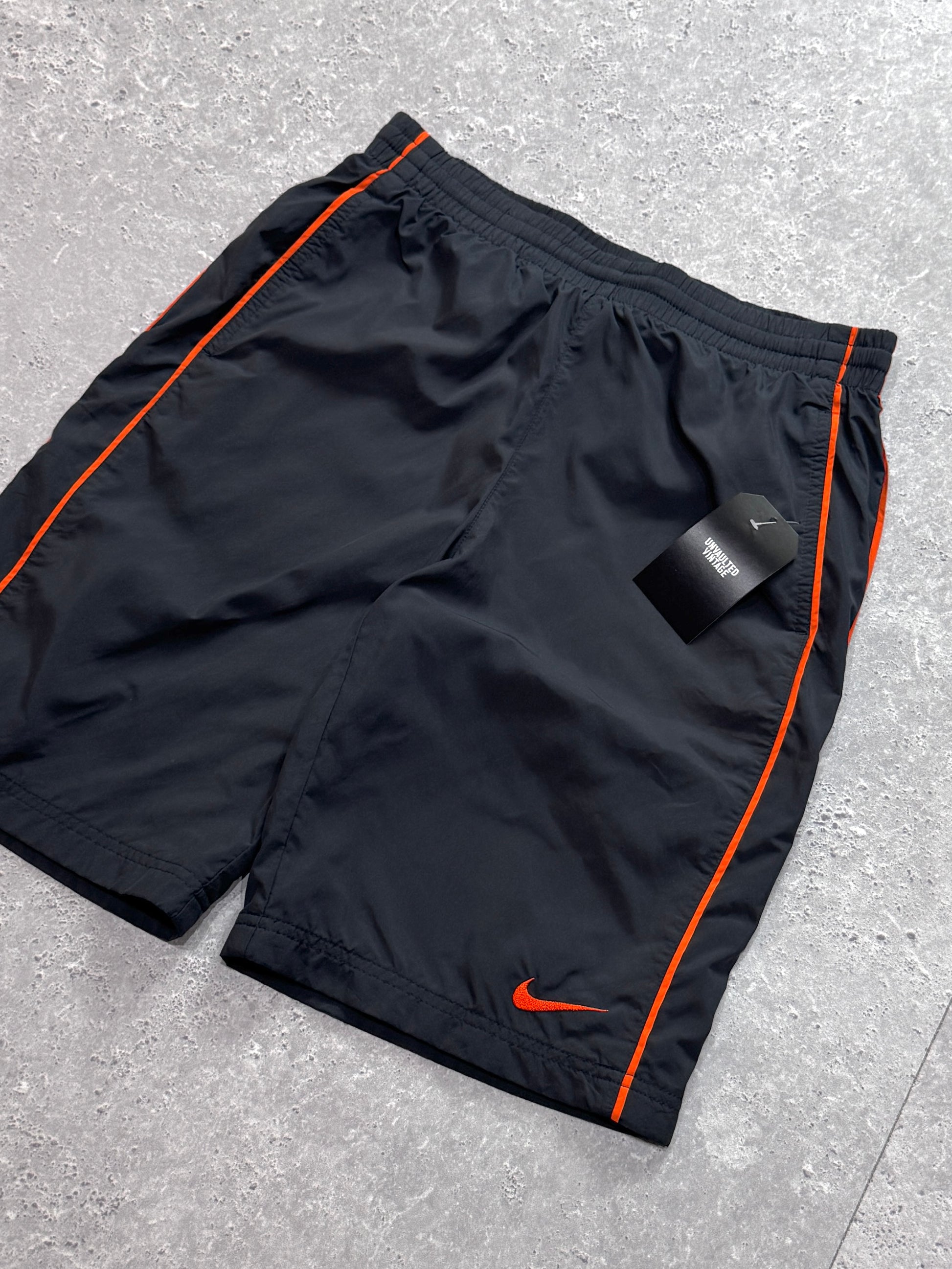 Vintage 2000s Nike Track Shorts (M)