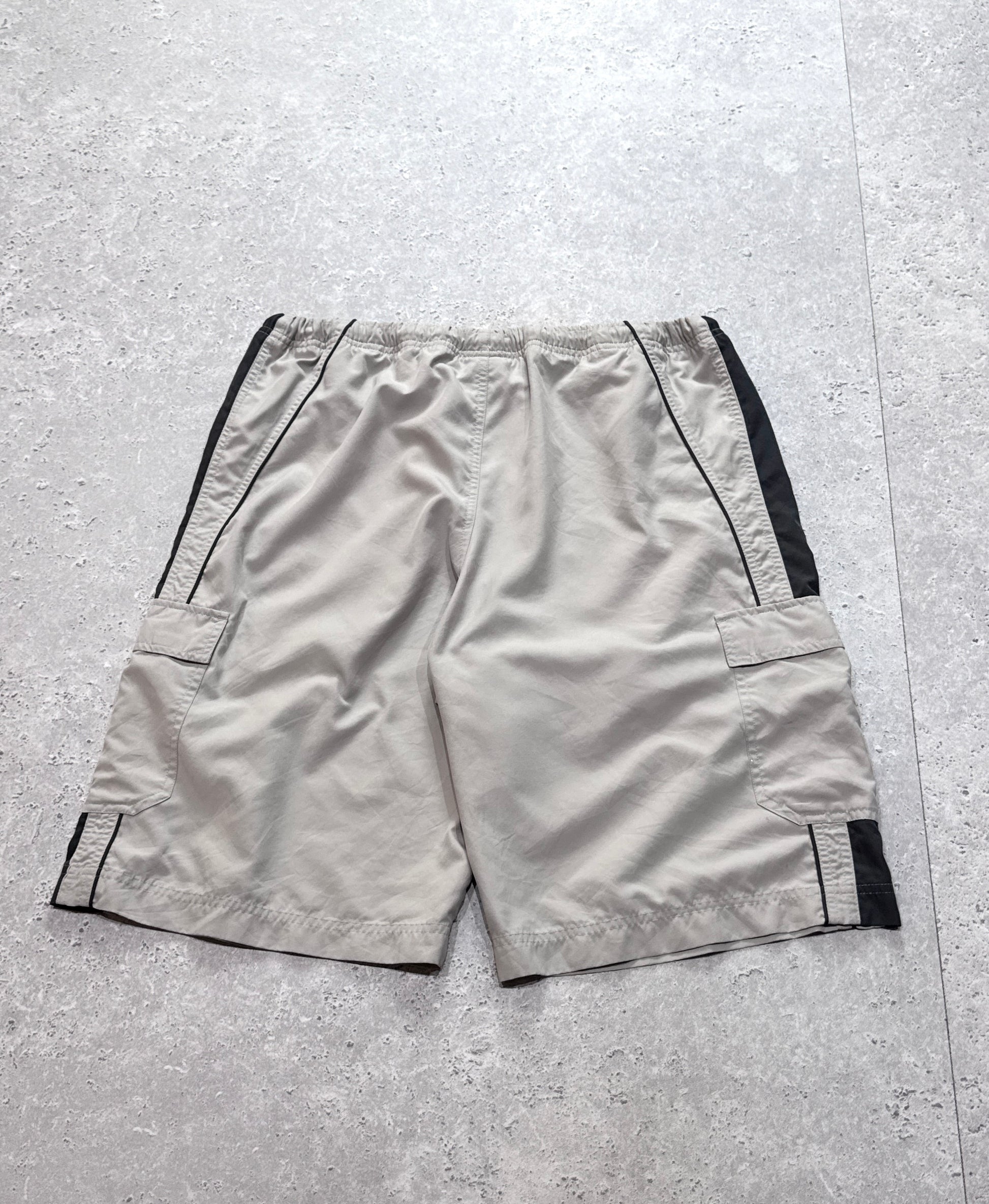 Vintage 2000s Nike Cargo Track Shorts (L)