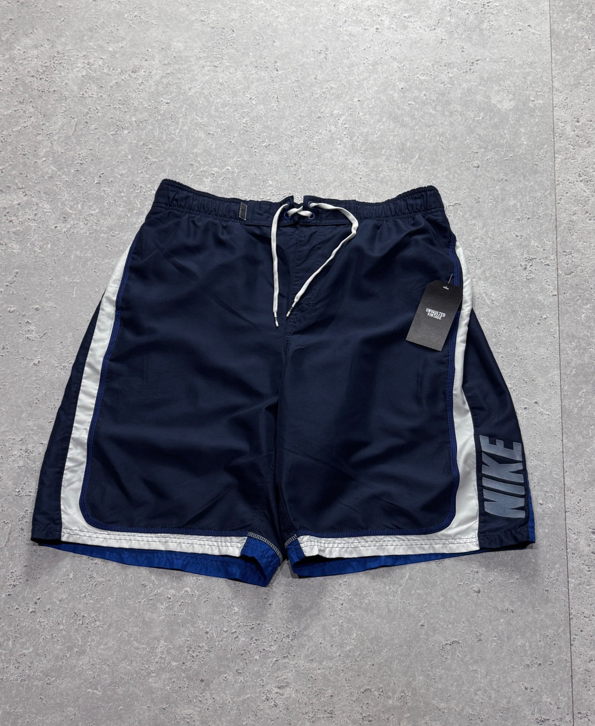 Vintage 2000s Nike Spellout Track Shorts (L)