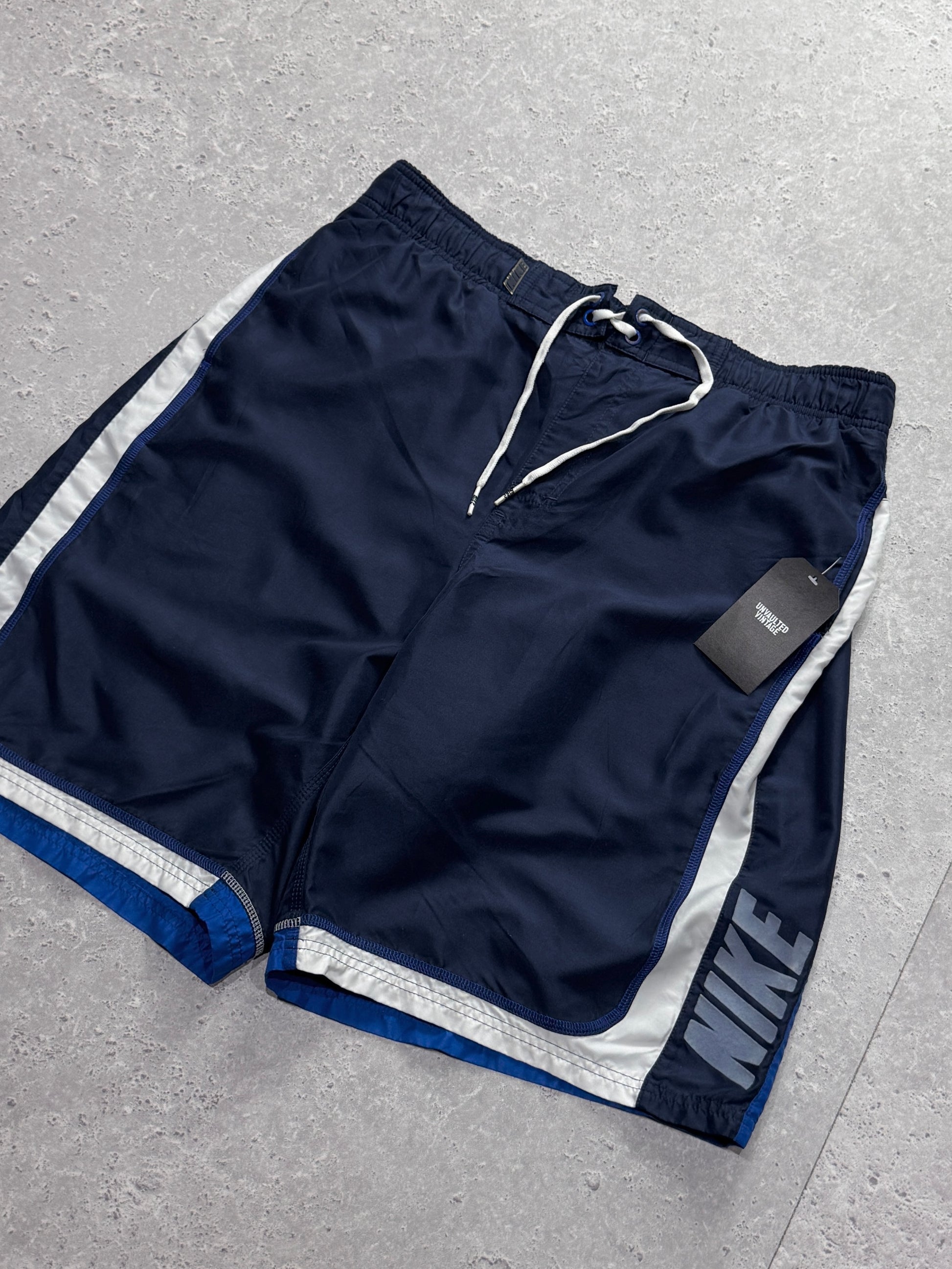 Vintage 2000s Nike Spellout Track Shorts (L)