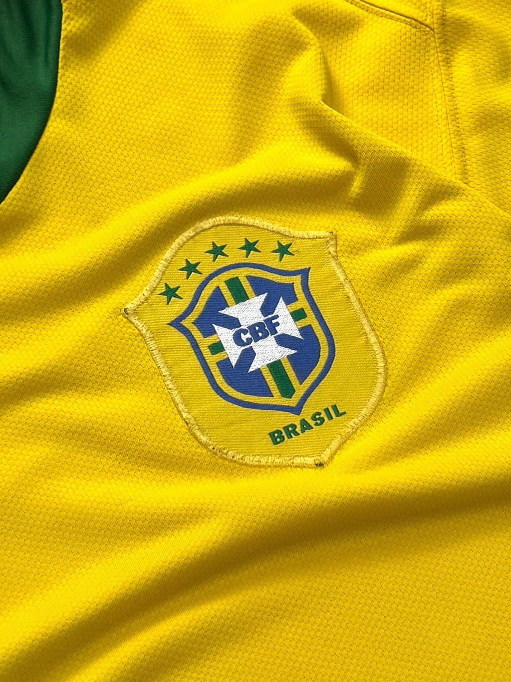 Vintage 2000s Nike X Brasil Football Jersey (L)