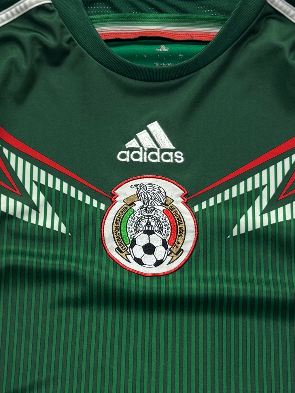 Vintage 2000s Adidas X Mexico Football Jersey (M)
