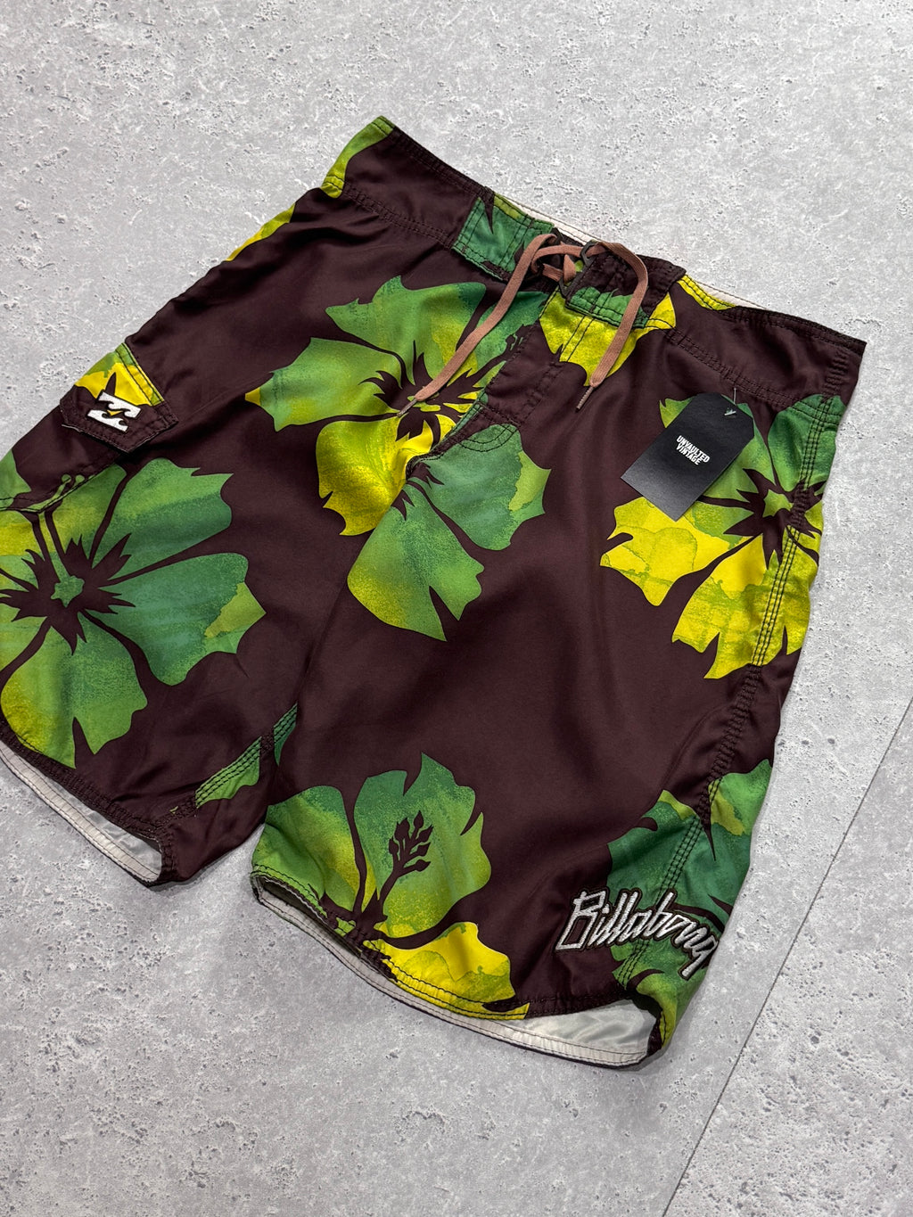 Vintage 2000s Billabong Floral Boardshorts (32”)