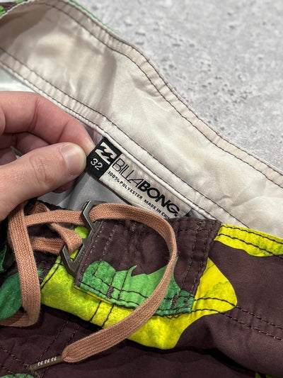 Vintage 2000s Billabong Floral Boardshorts (32”)