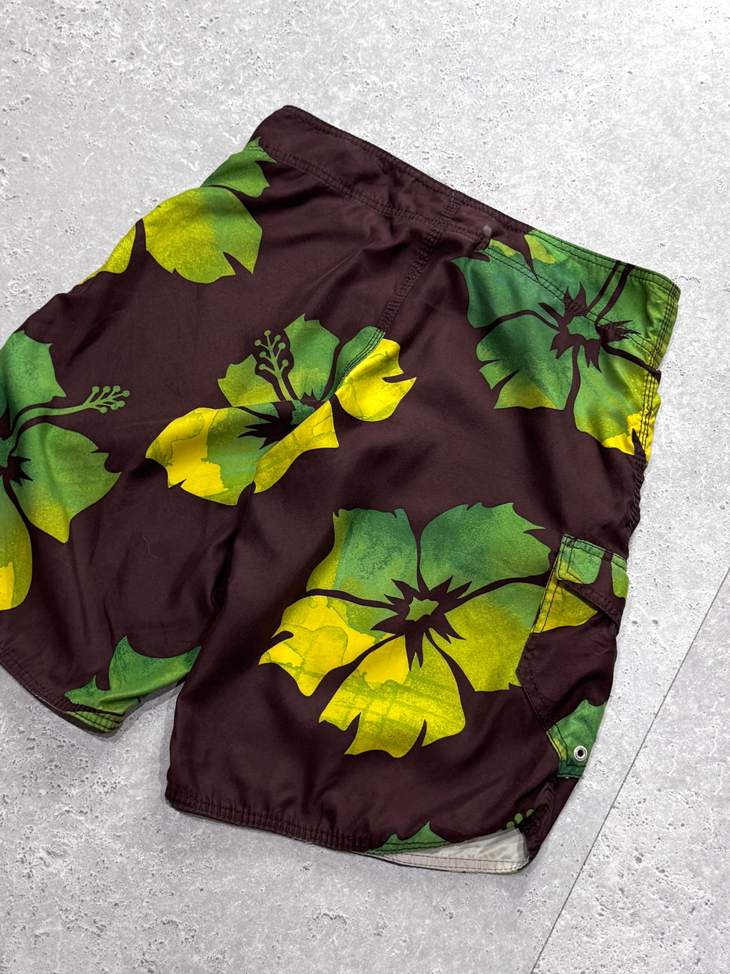 Vintage 2000s Billabong Floral Boardshorts (32”)