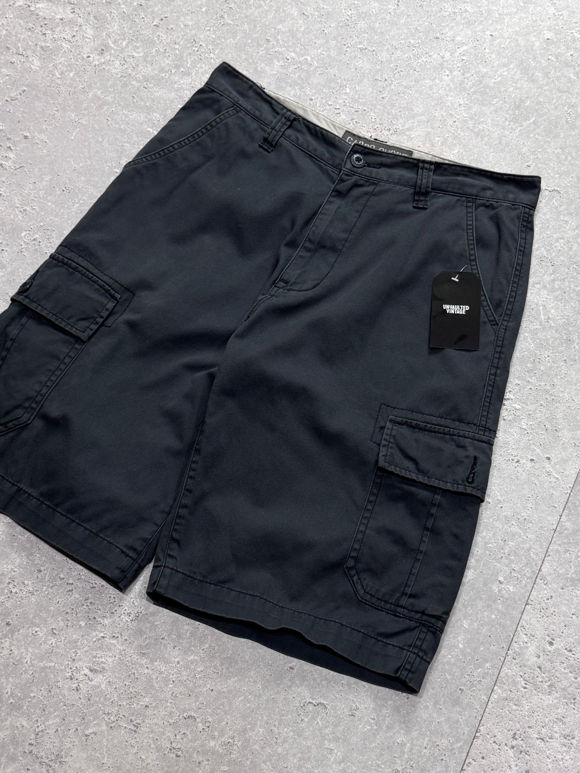 Vintage 2000s Cargo Shorts (30”)