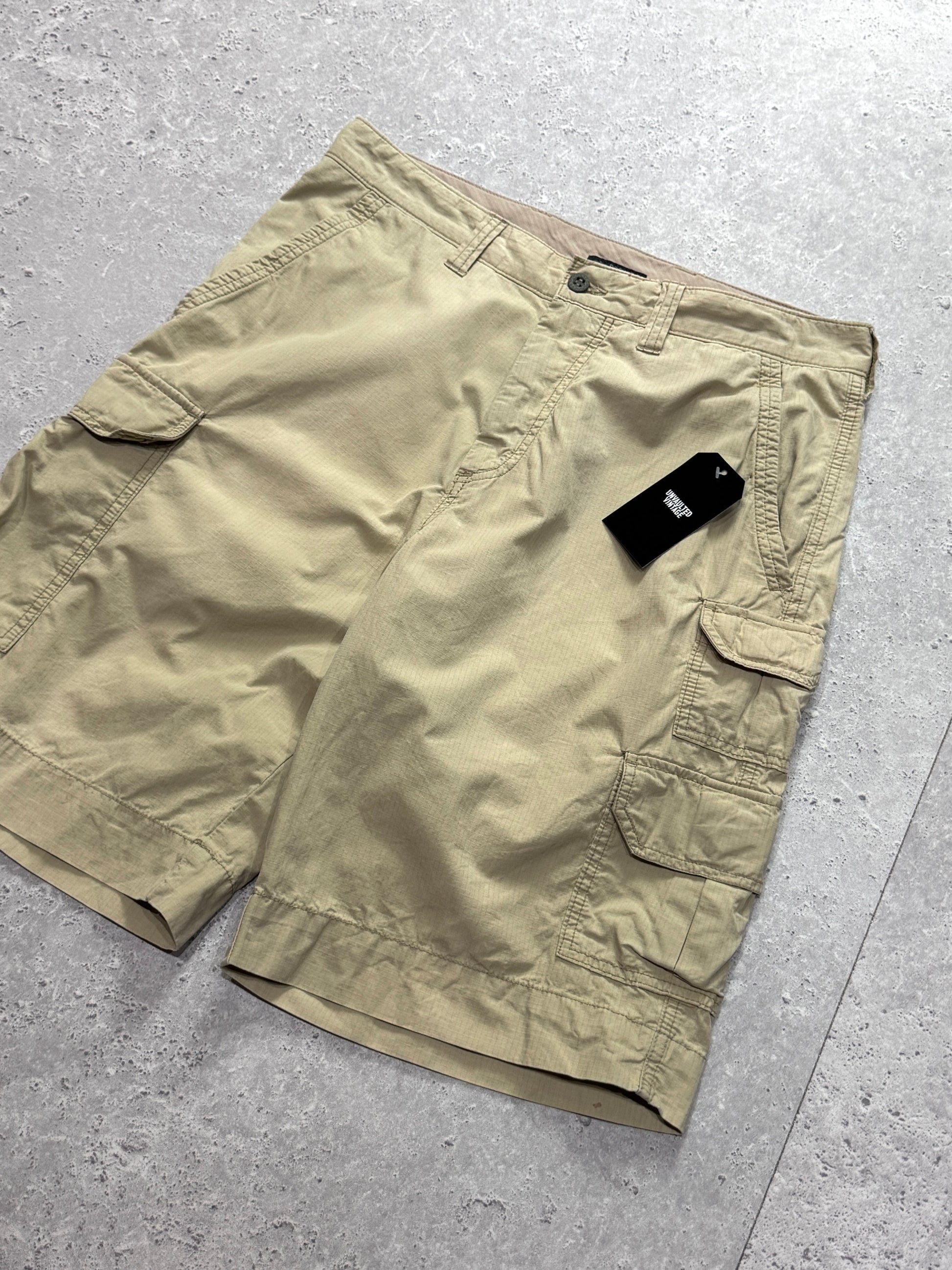 Vintage 2000s Cargo Shorts (32”)