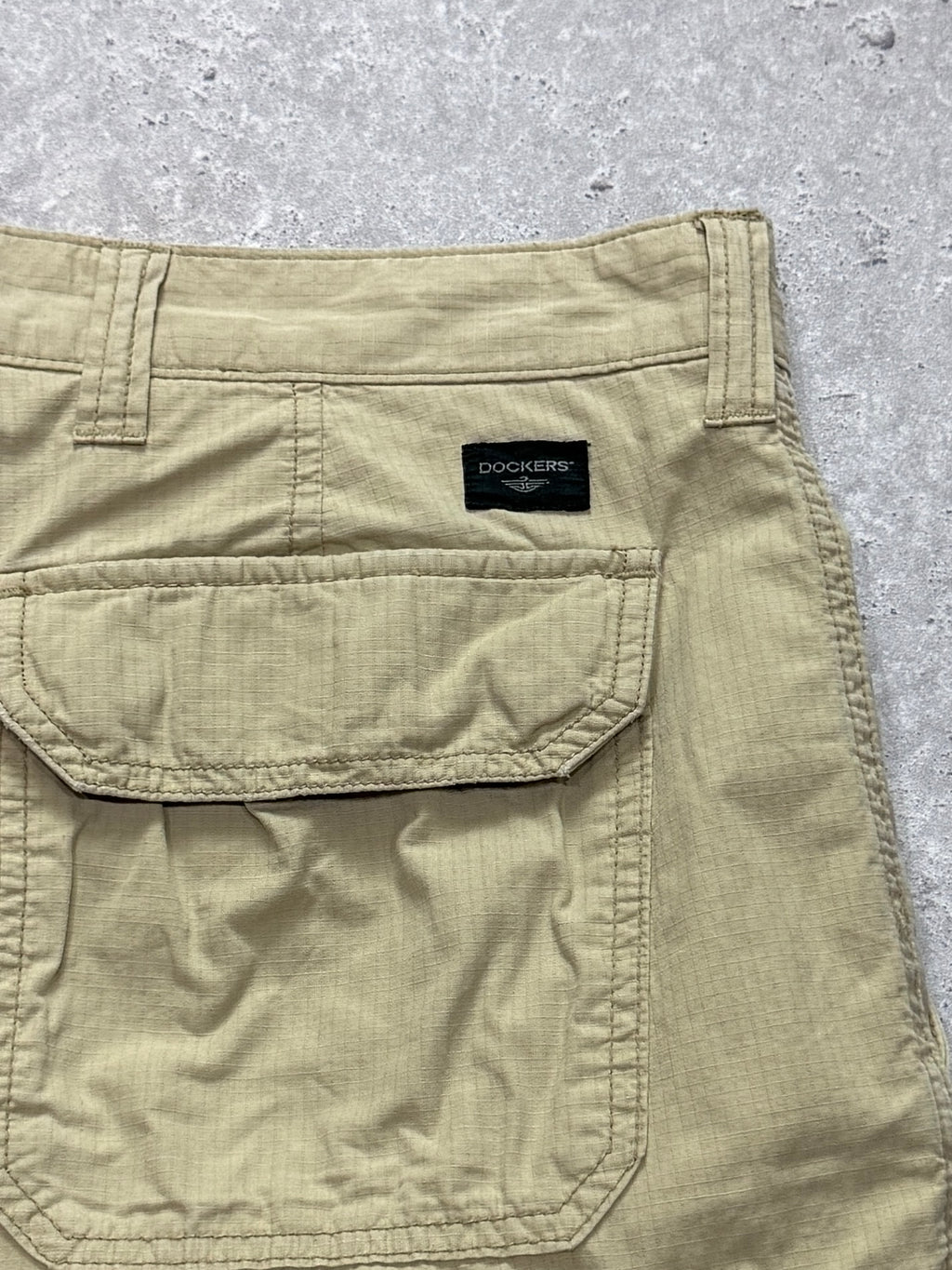 Vintage 2000s Cargo Shorts (32”)