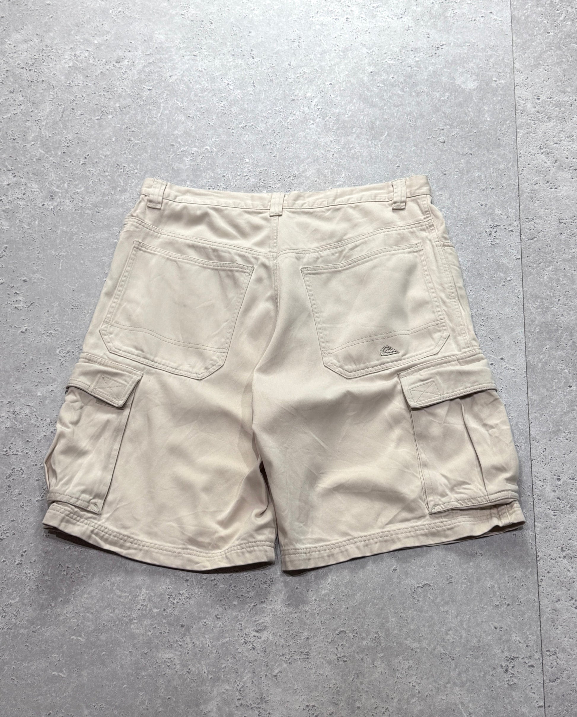 Vintage 2000s Quiksilver Cargo Shorts (34”)
