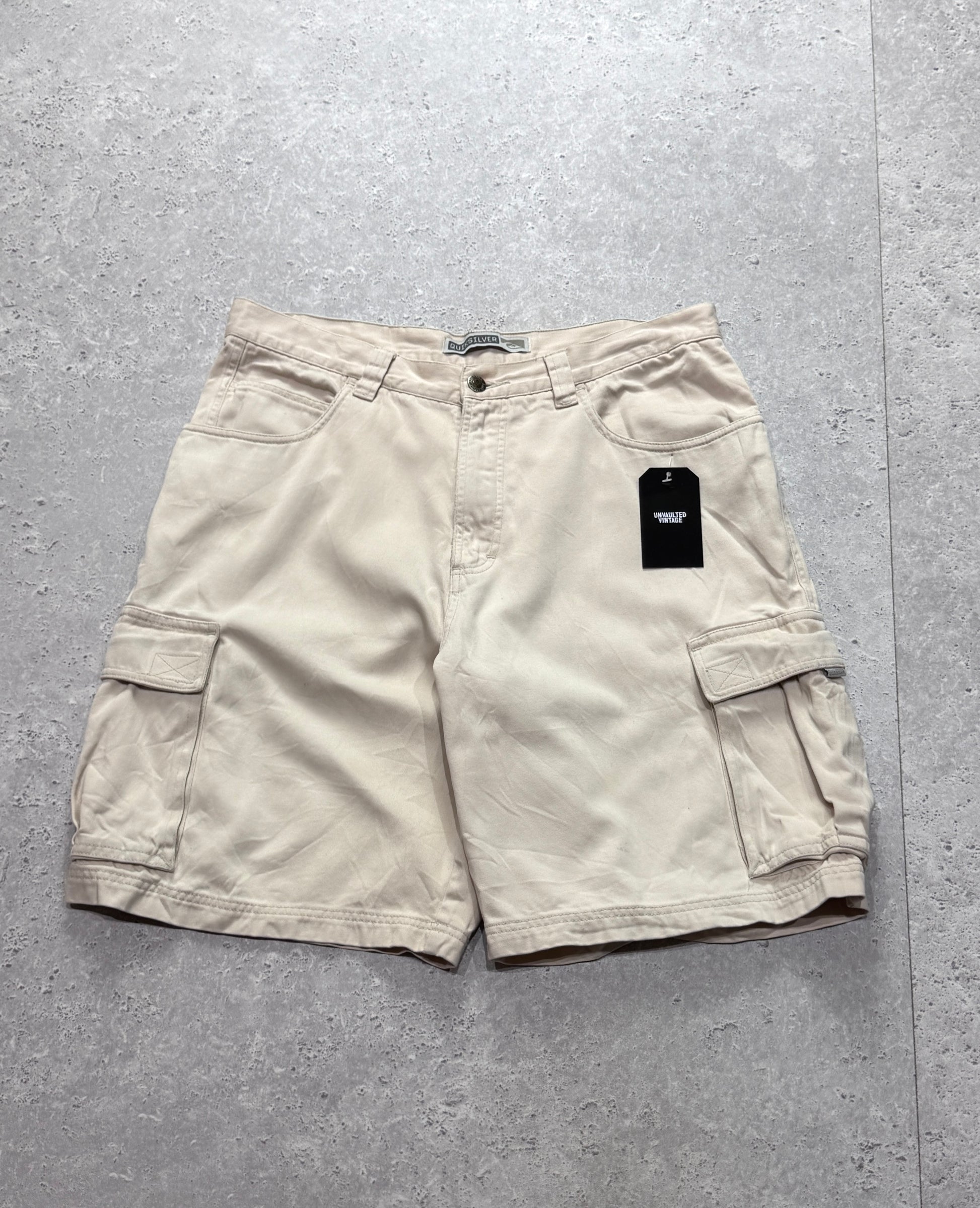 Vintage 2000s Quiksilver Cargo Shorts (34”)