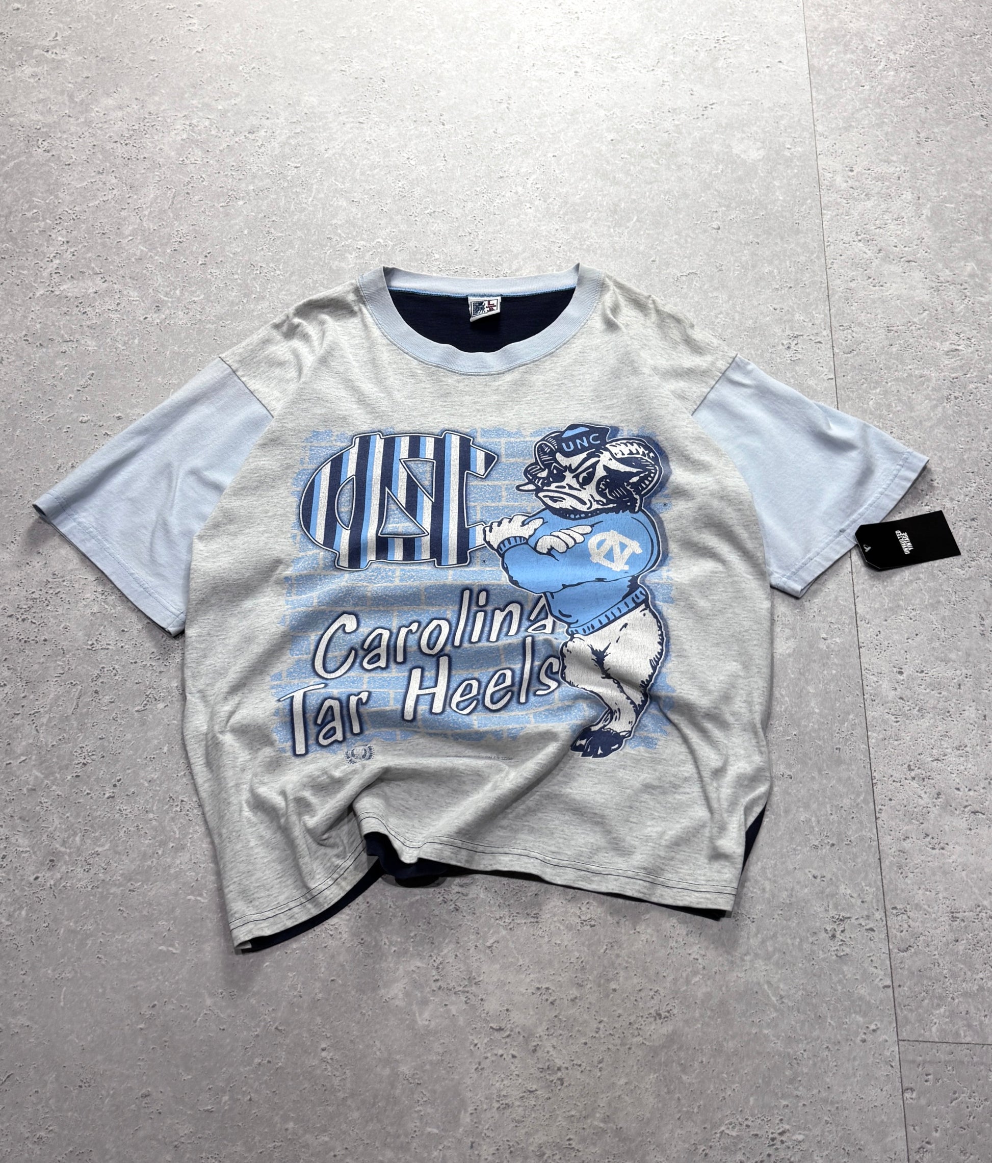 Vintage 90s North Carolina Tar Heels College Tee (L)
