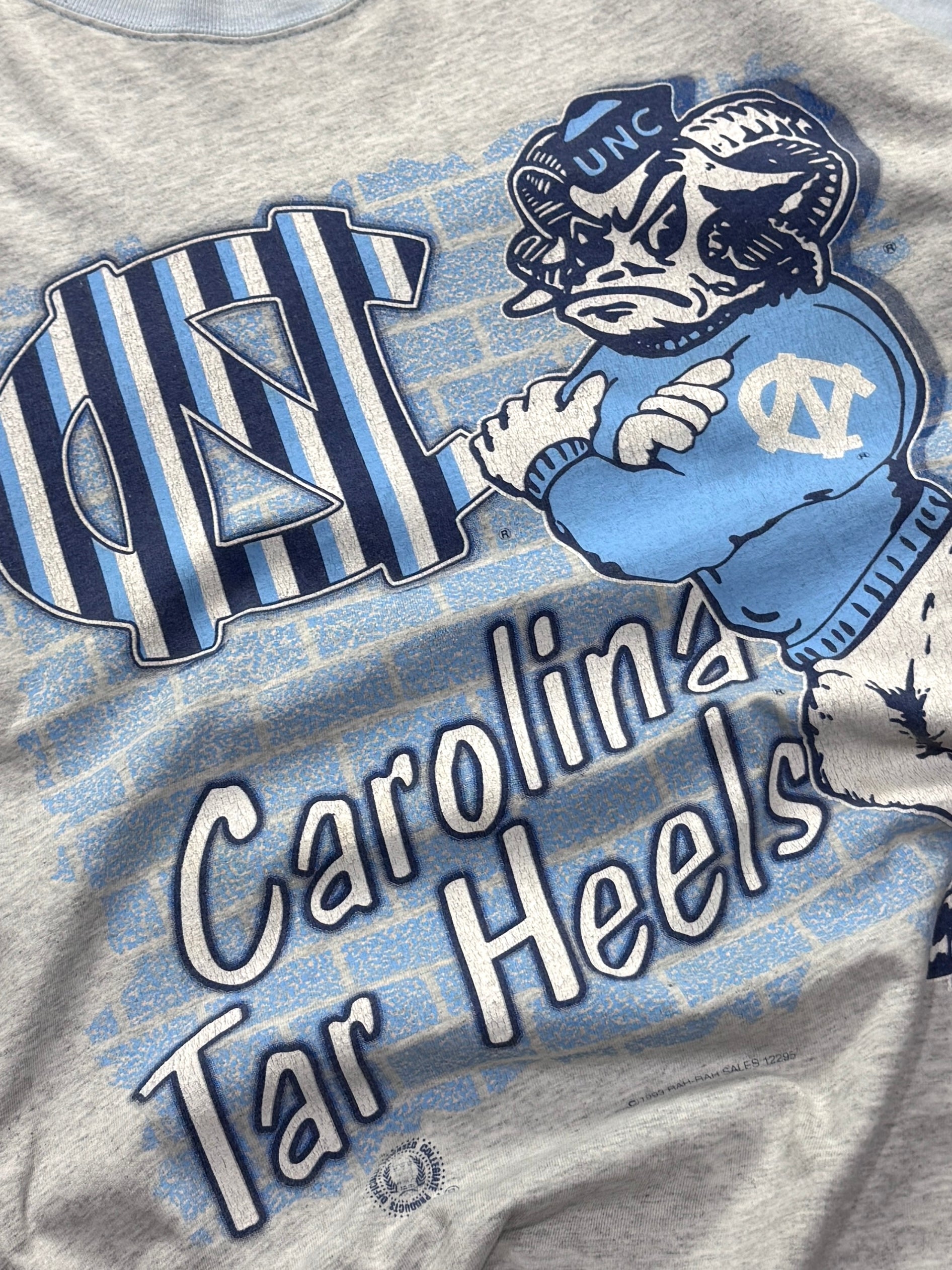 Vintage 90s North Carolina Tar Heels College Tee (L)