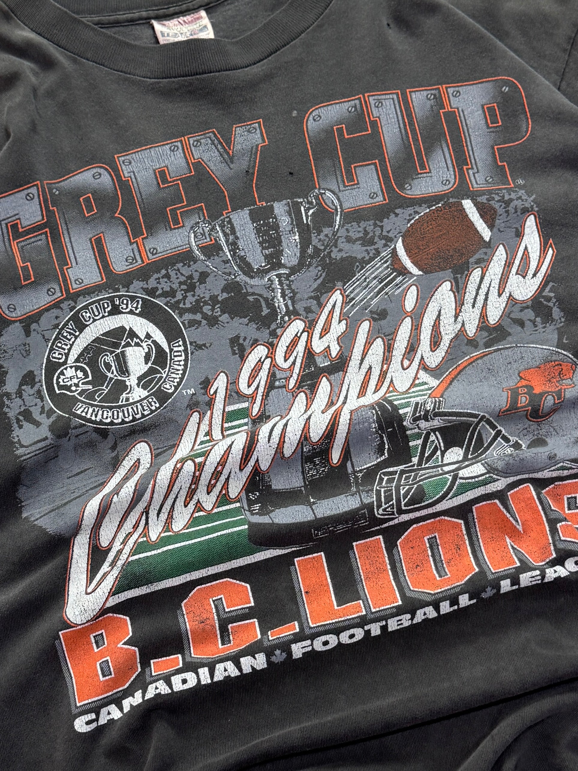 Vintage 1994 B.C. Lions College Tee (L)