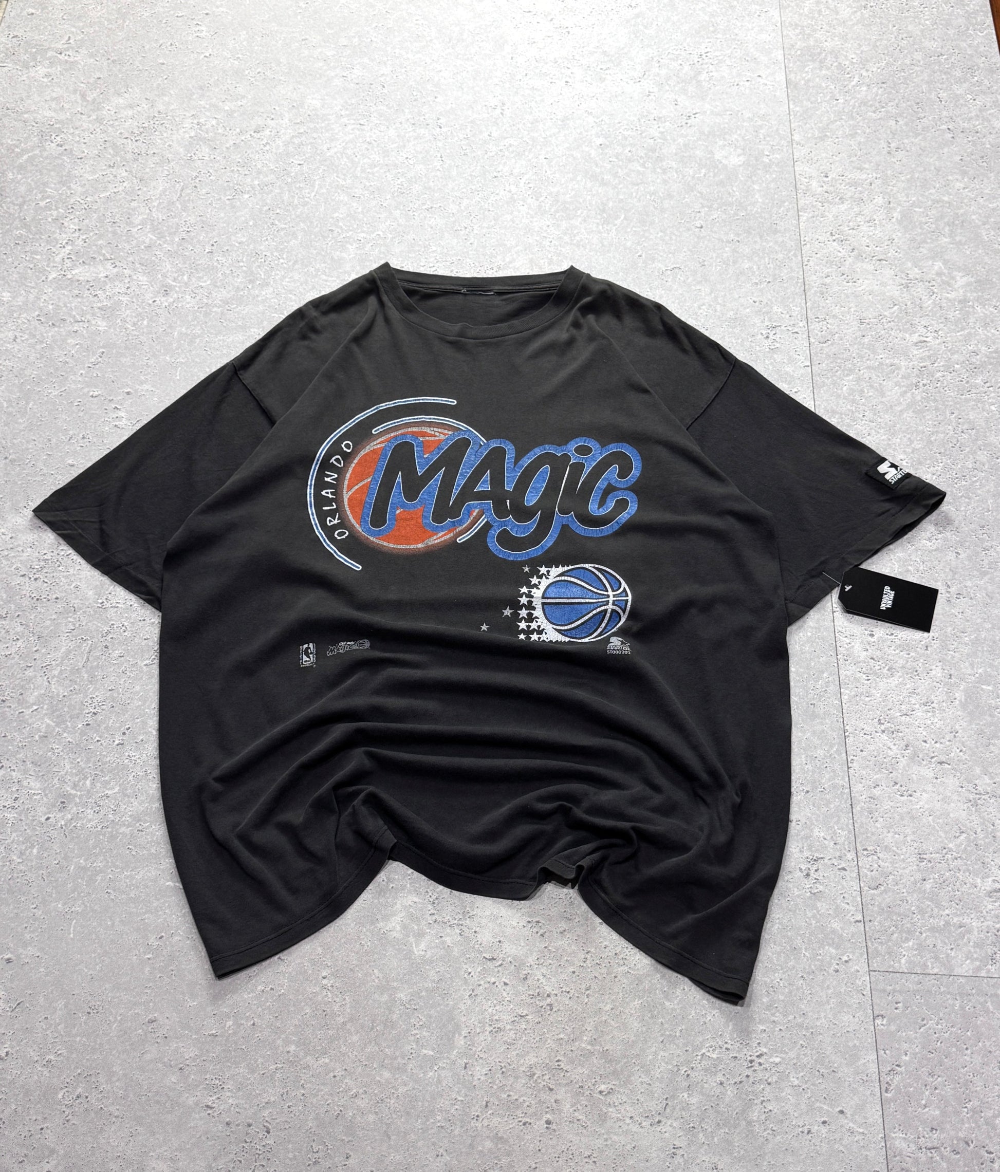 Vintage 90s Orlando Magic NBA Tee (XL)