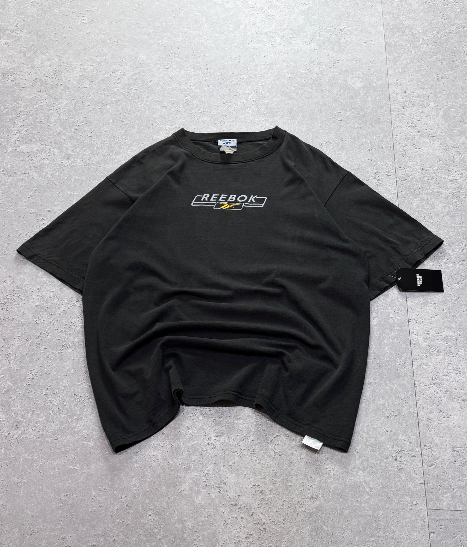 Vintage 2000s Reebok Spellout Embroidered Tee (XL)
