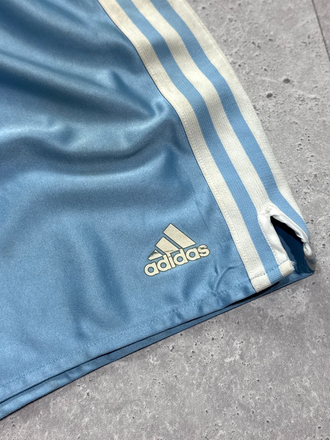 Vintage 2000s Adidas Track Shorts (M)