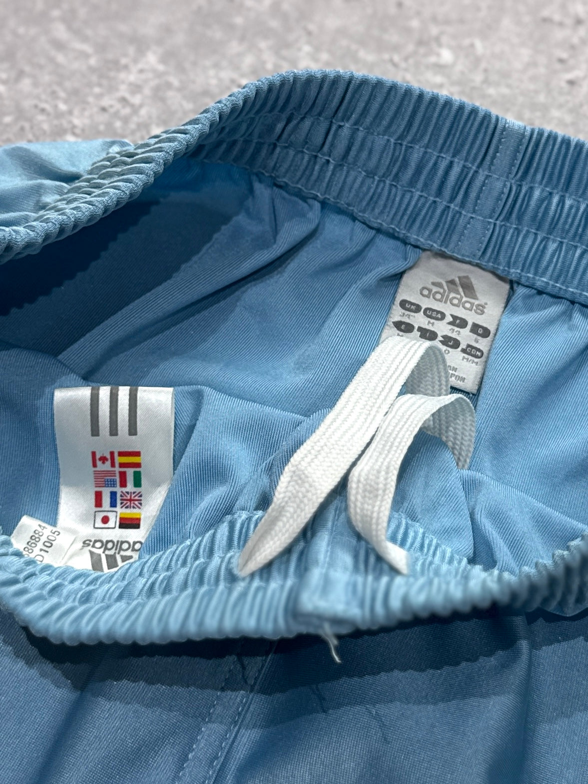 Vintage 2000s Adidas Track Shorts (M)