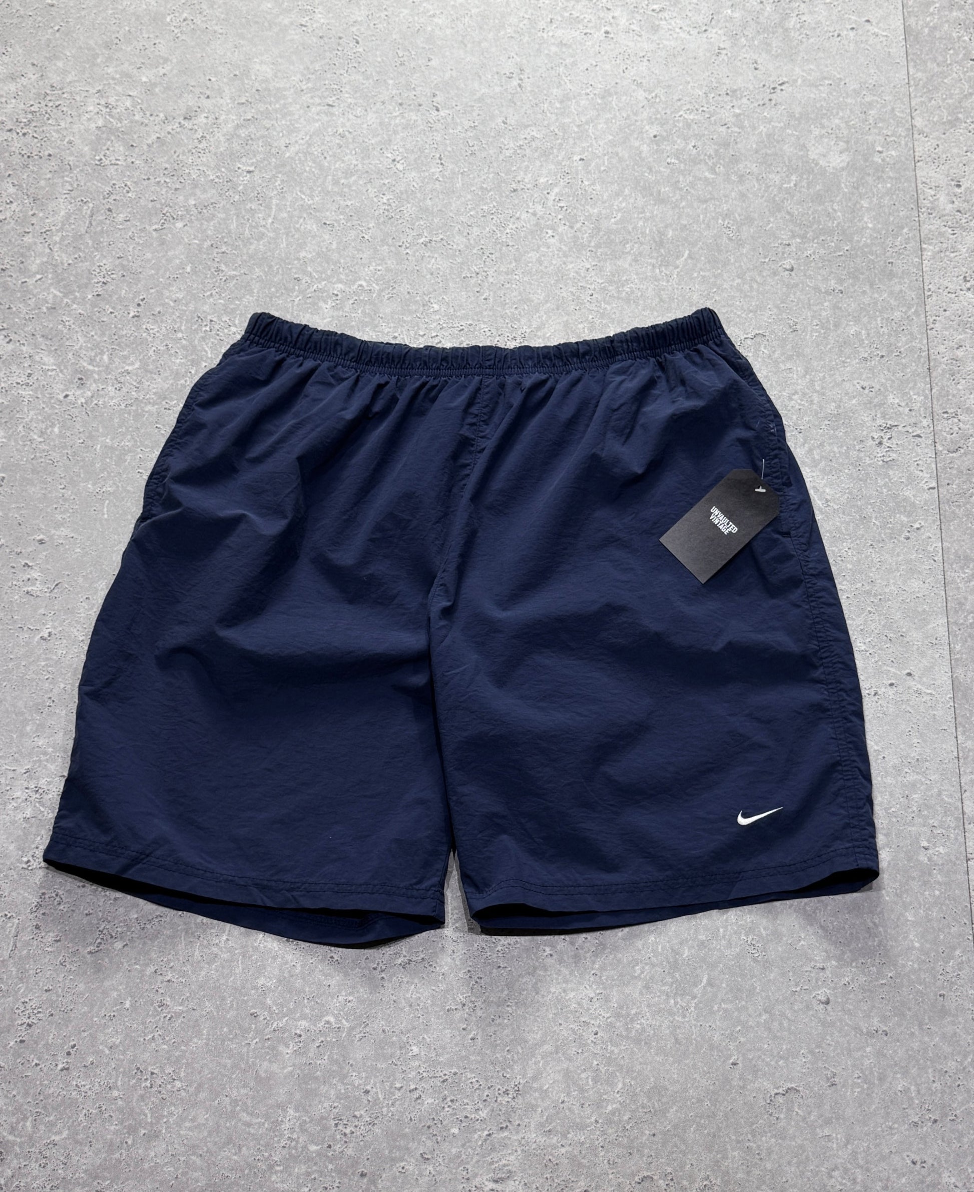 Vintage 2000s Nike Track Shorts (L)