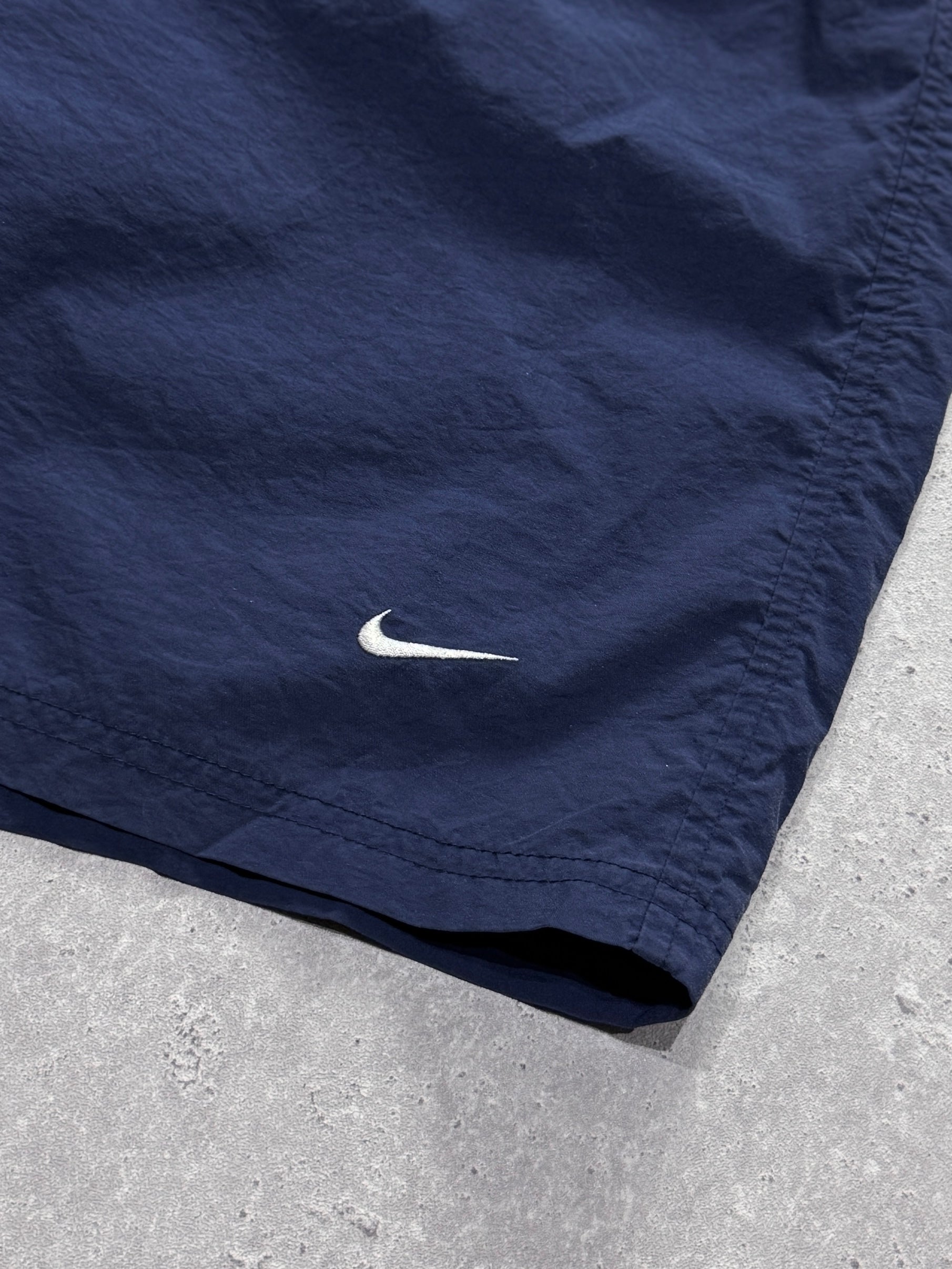 Vintage 2000s Nike Track Shorts (L)