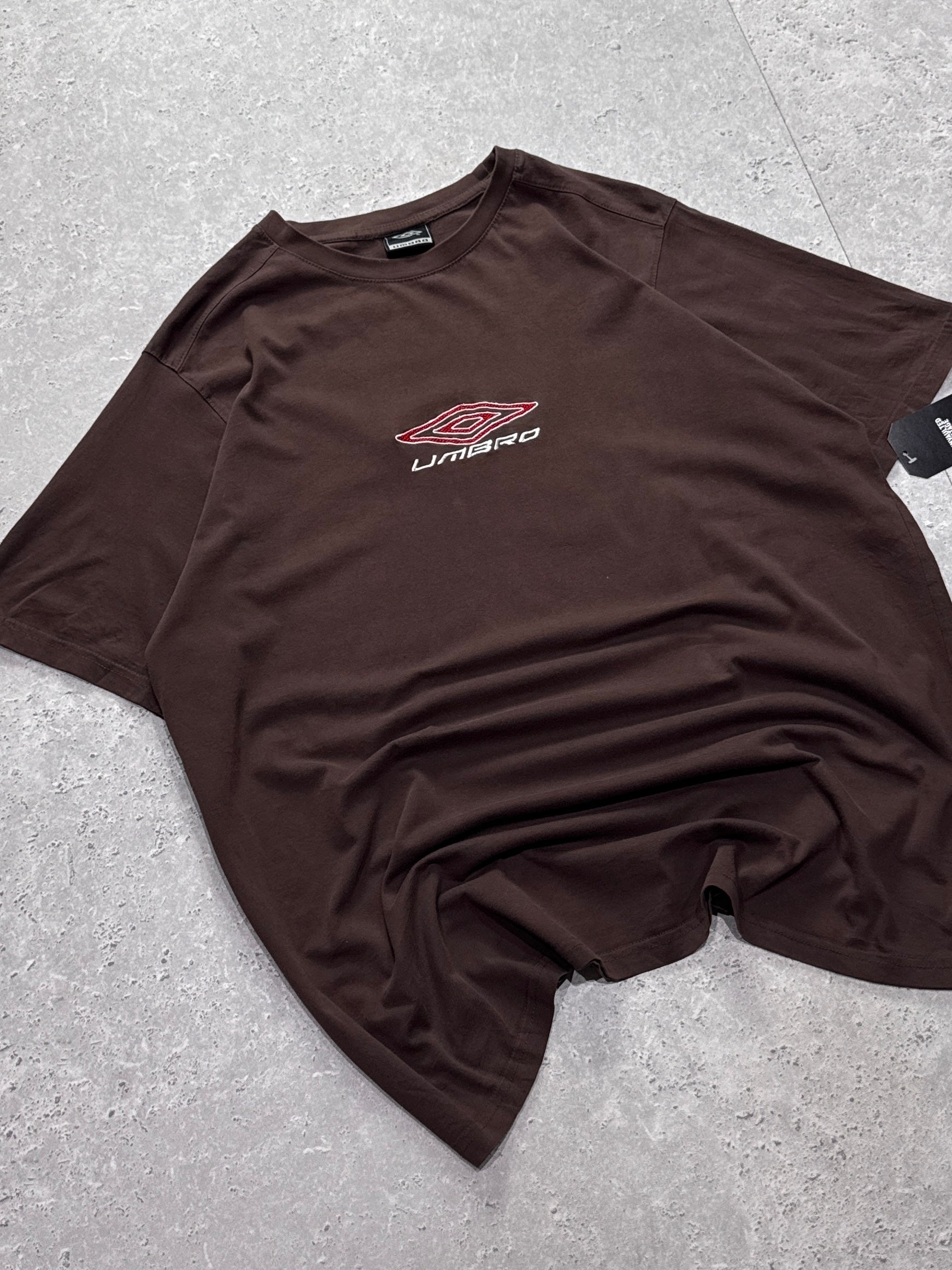 Vintage 2000s Umbro Embroidered Tee (XL)
