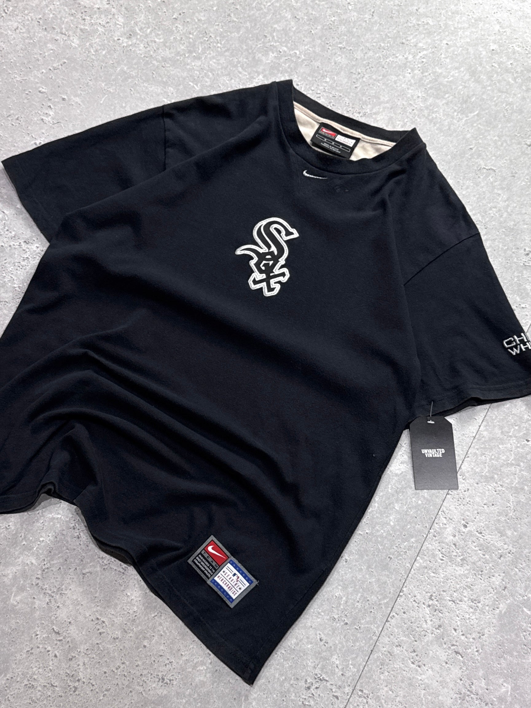 Vintage 2000s Nike X Chicago White Sox MLB Tee (M)