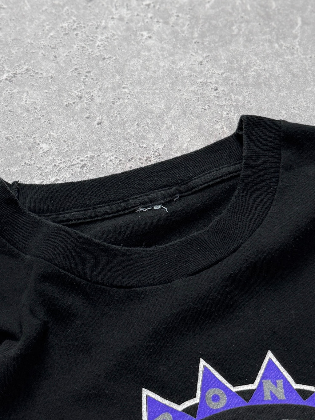 Vintage 90s Toronto Raptors NBA Tee (L)