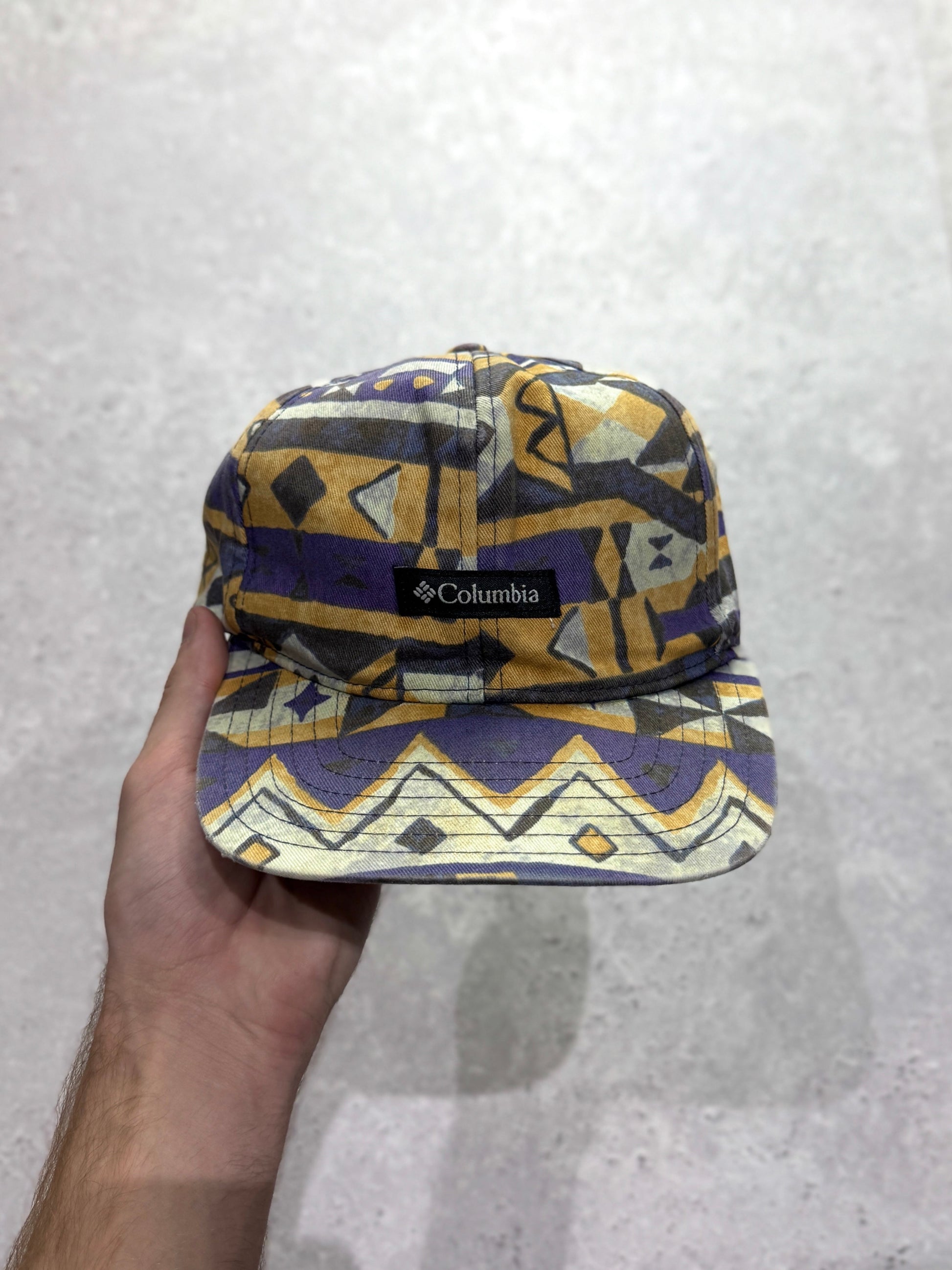 Vintage 2000s Columbia Abstract Cap