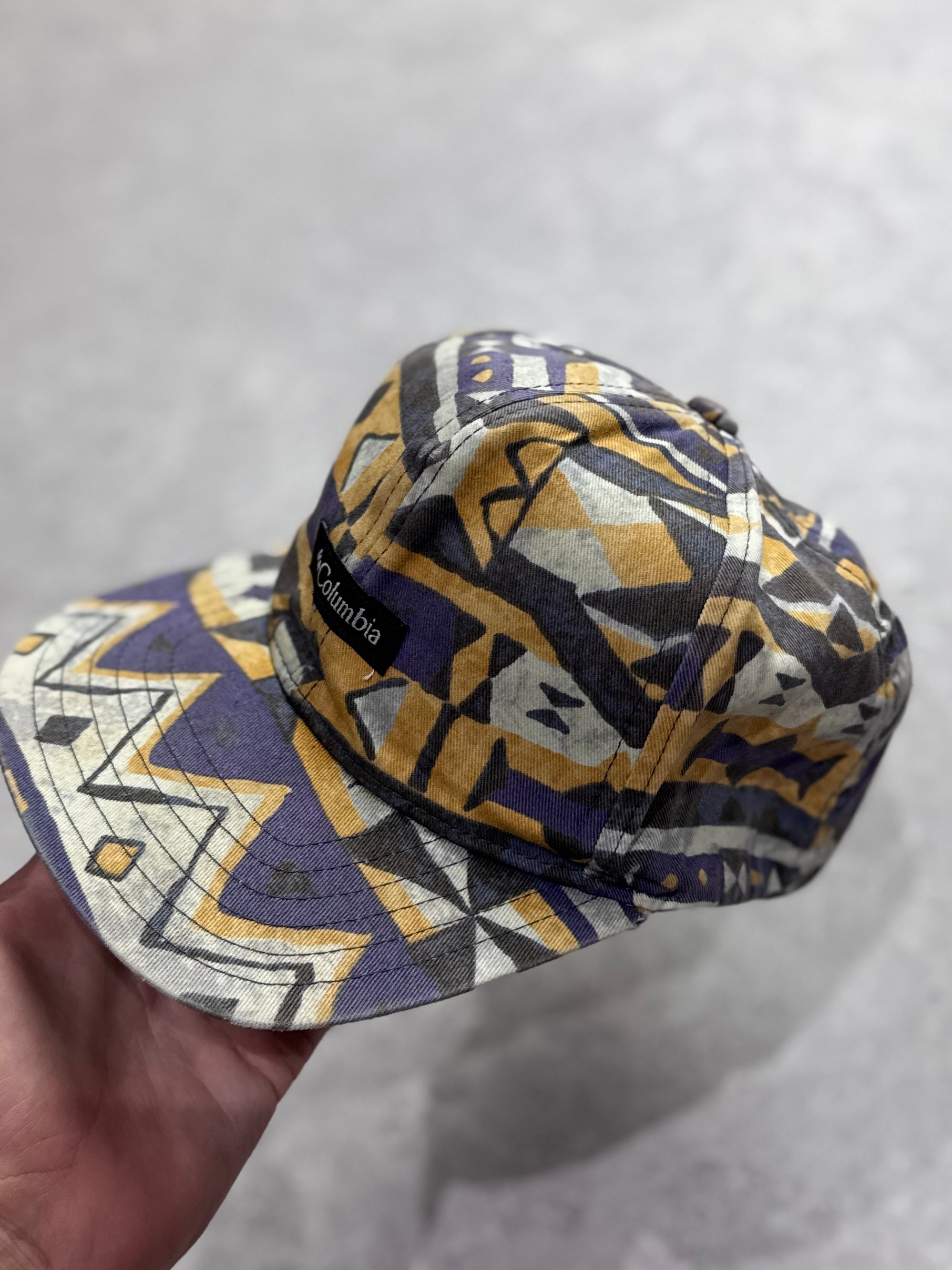 Vintage 2000s Columbia Abstract Cap