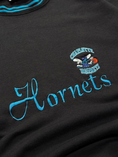 Vintage 90s Charlotte Hornets Embroidered NBA Sweater (XL)