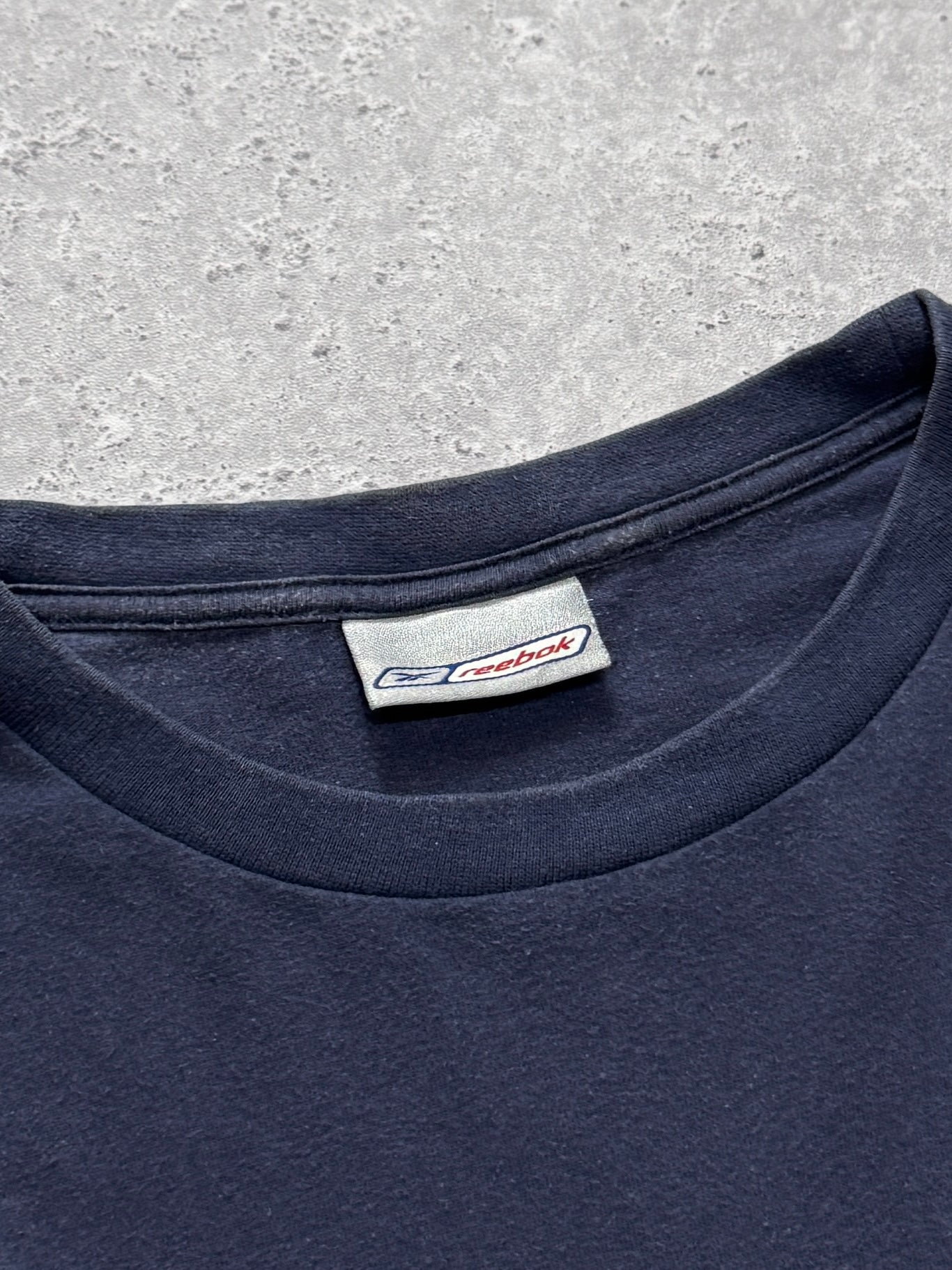 Vintage 2000s Reebok Spellout Tee (M)