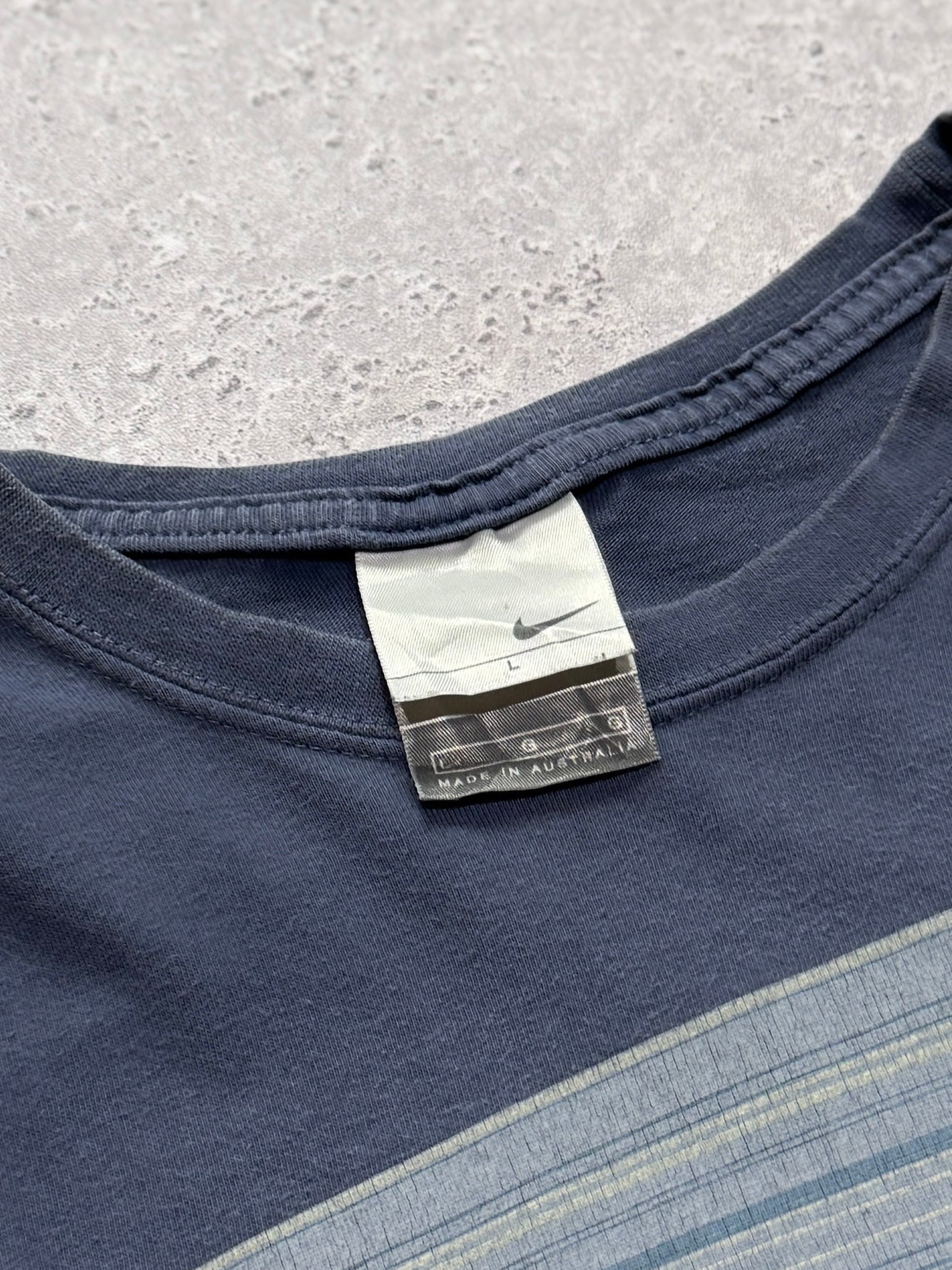 Vintage 2000s Nike Swoosh Tee (L)