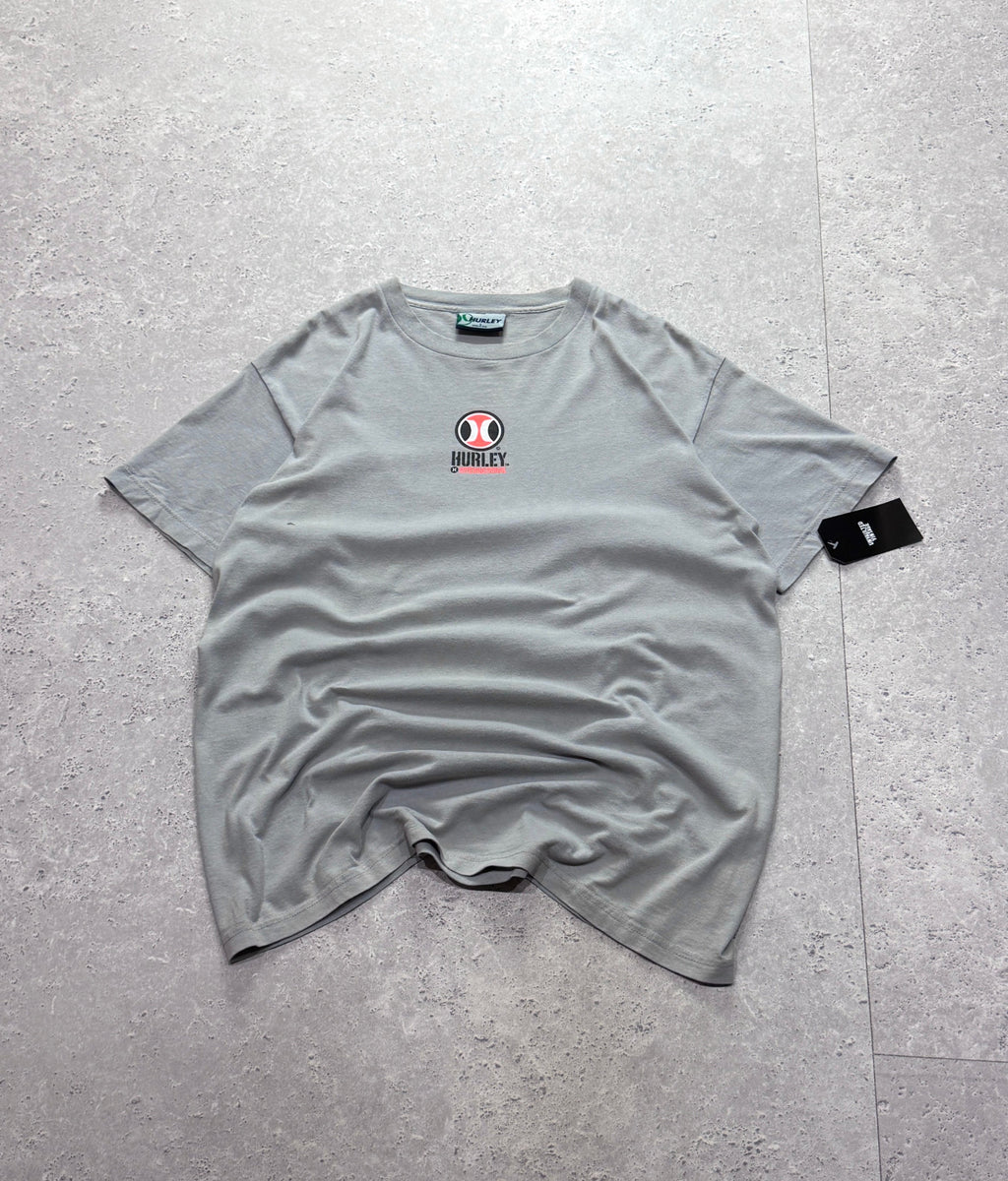 Vintage 2000s Hurley International Surfwear Tee (L)