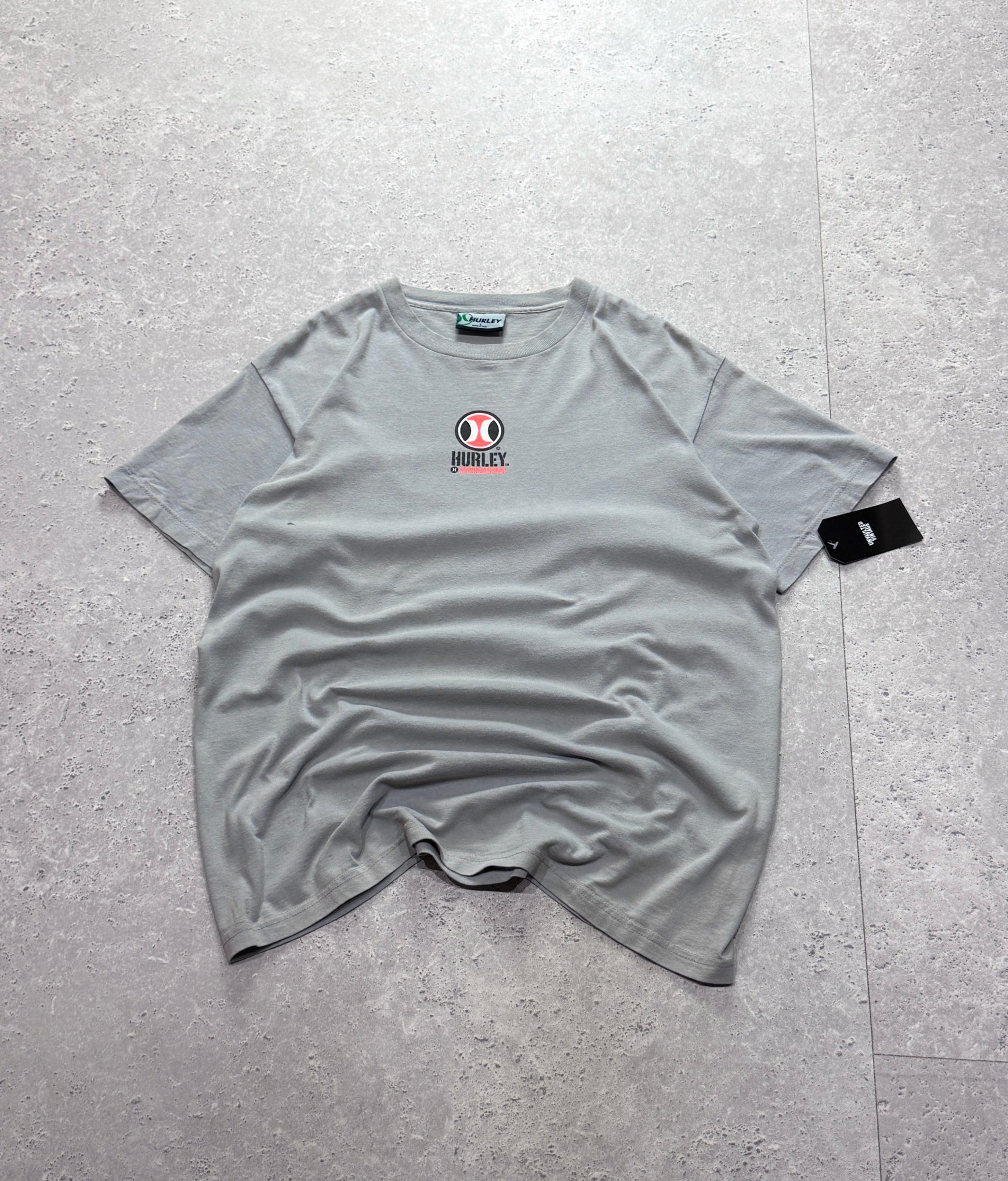 Vintage 2000s Hurley International Surfwear Tee (L)