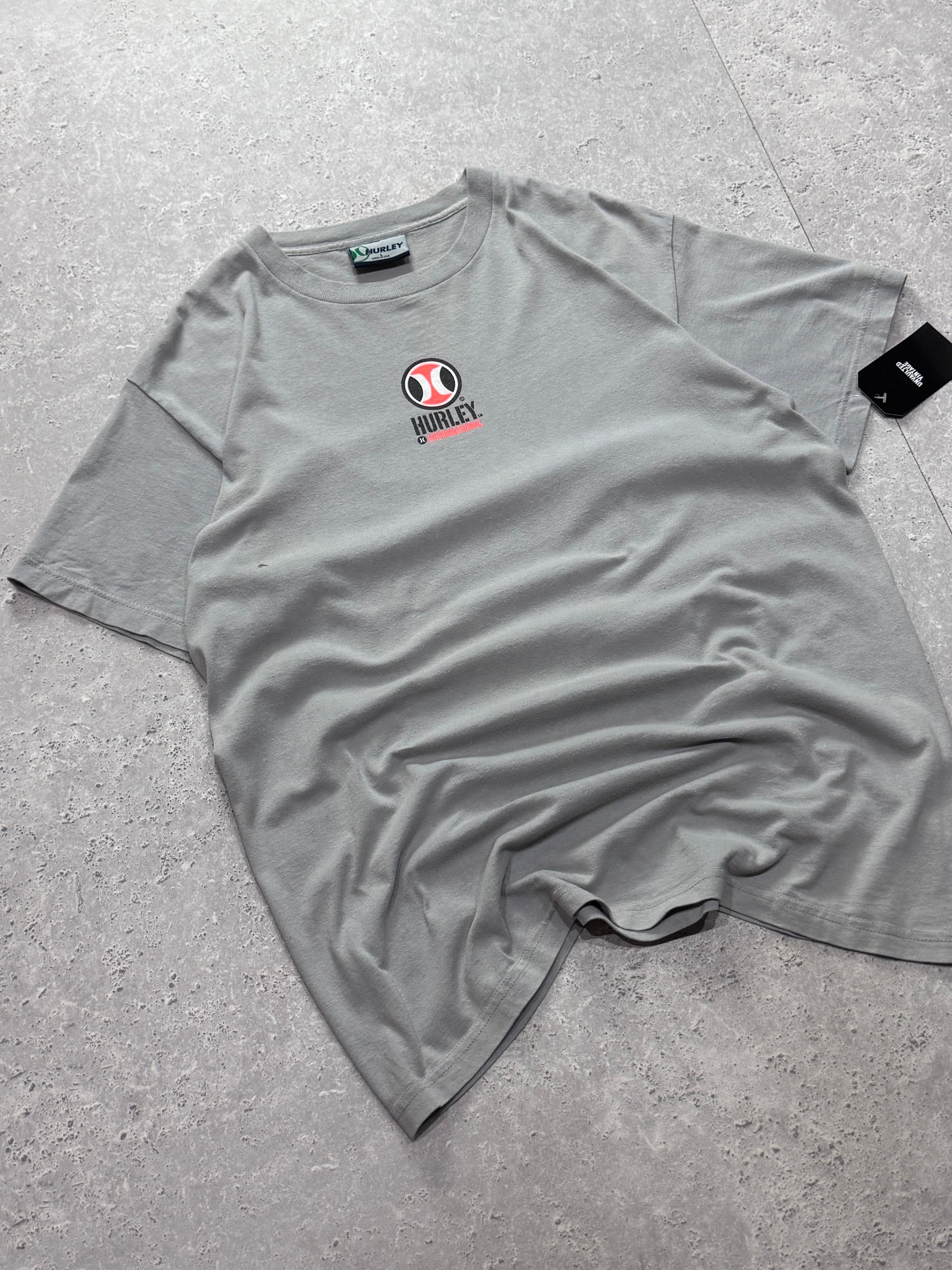 Vintage 2000s Hurley International Surfwear Tee (L)