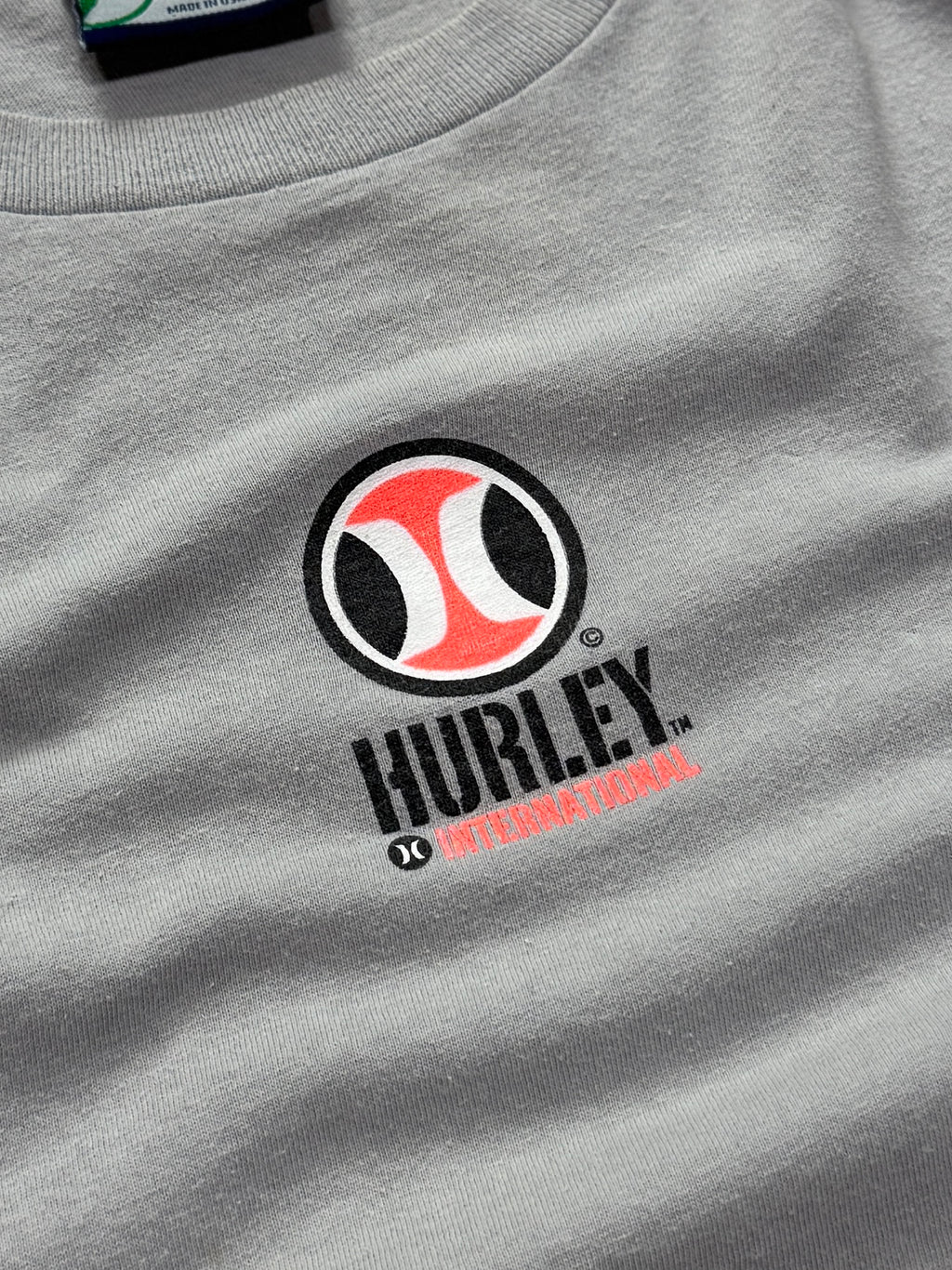 Vintage 2000s Hurley International Surfwear Tee (L)