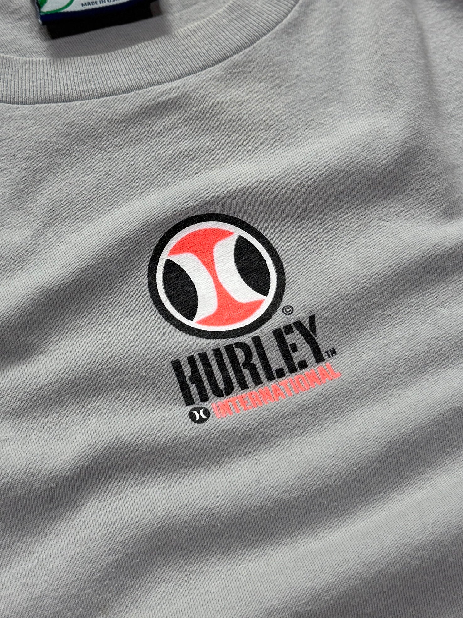 Vintage 2000s Hurley International Surfwear Tee (L)
