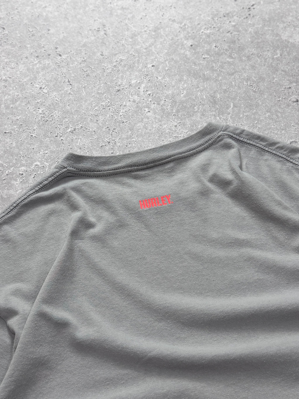 Vintage 2000s Hurley International Surfwear Tee (L)