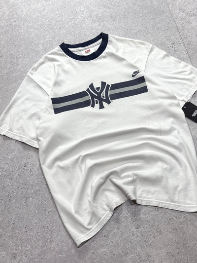 Vintage 2000s Nike X New York Yankees MLB Tee (M)