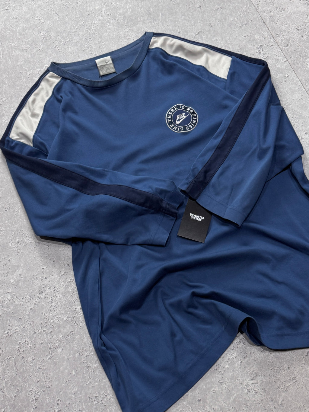 Vintage 2000s Nike 3/4 Sleeve Tee (XL)