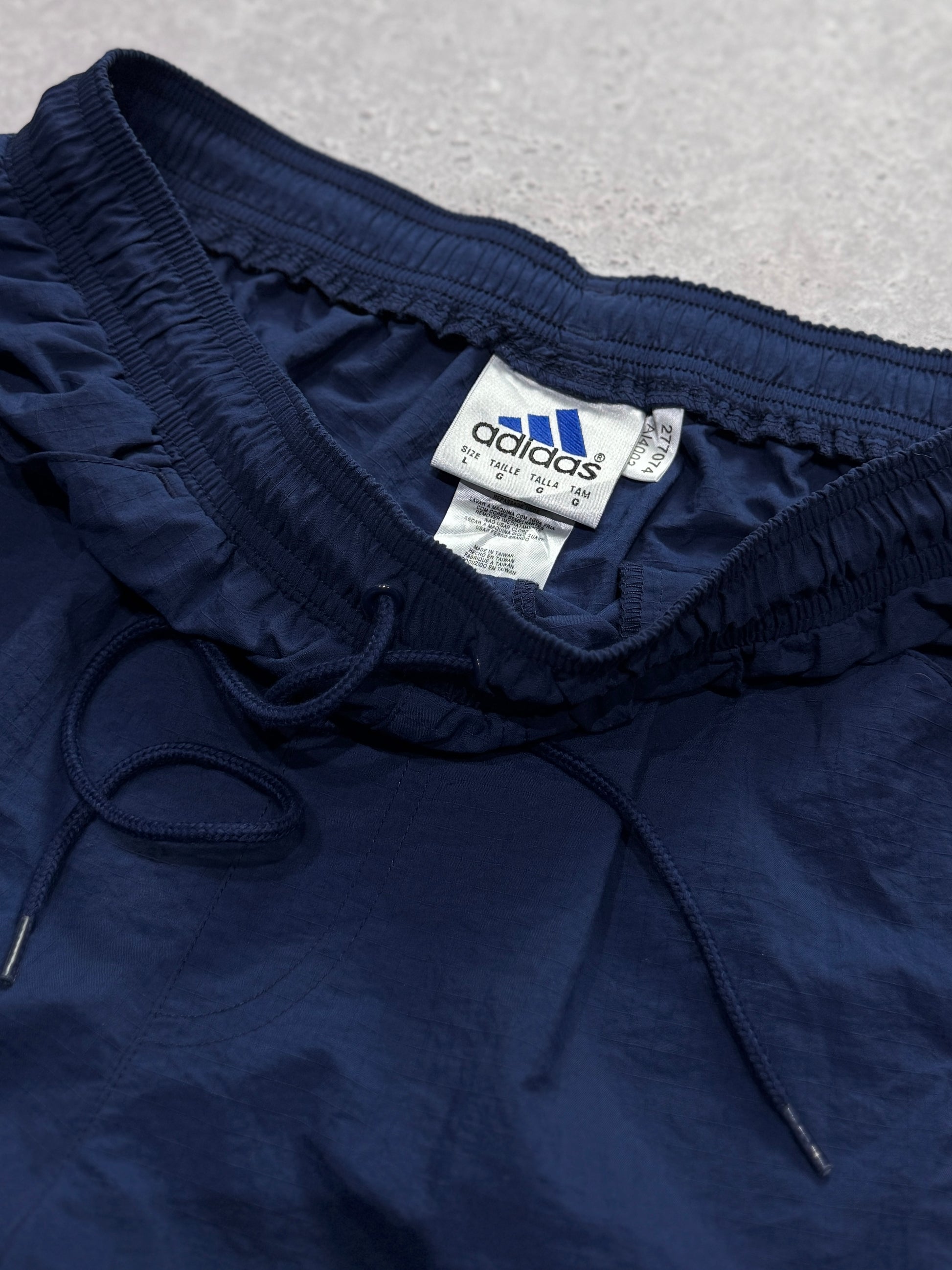 Vintage 2000s Adidas Cargo Track Shorts (L)