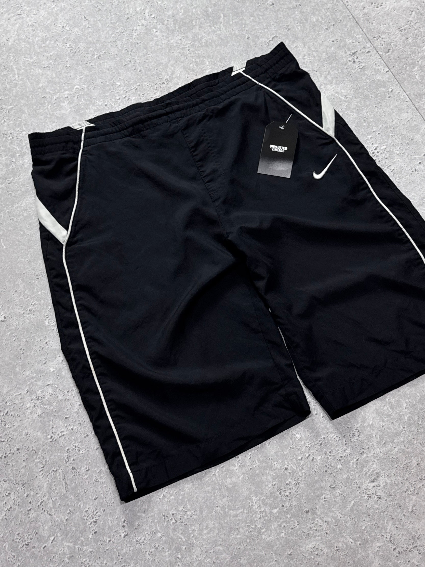 Vintage 2000s Nike Track Shorts (XL)