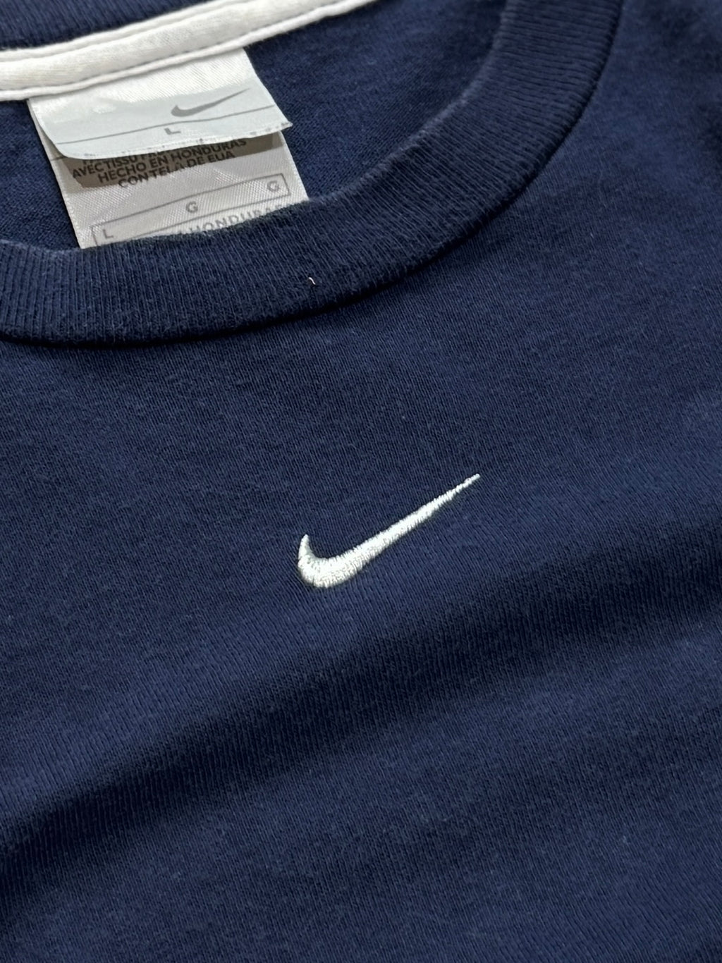 Vintage 2000s Nike Centre Swoosh Long Sleeve Tee (L)