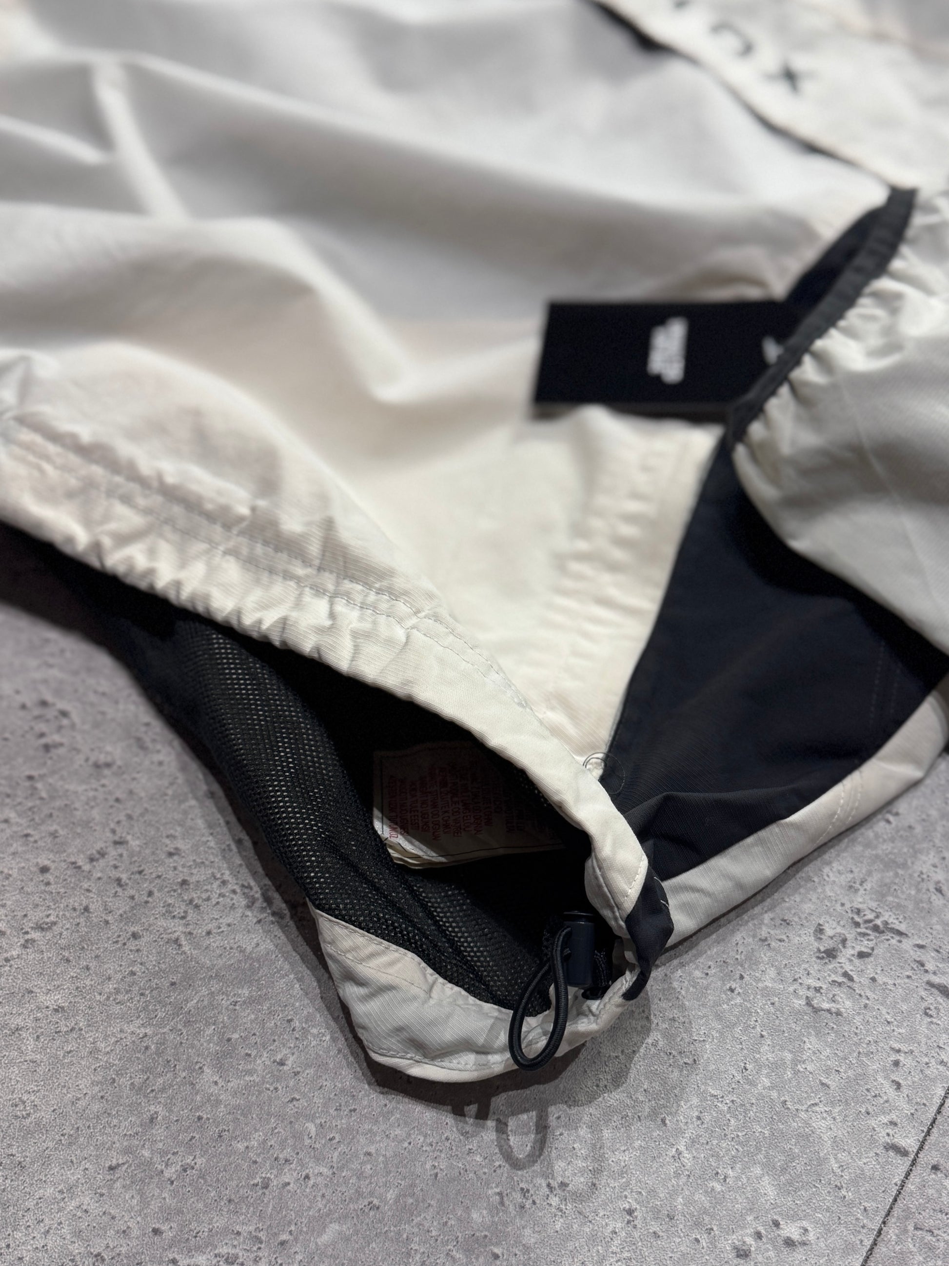 Vintage 2000s Nike Shox Windbreaker Jacket (M)